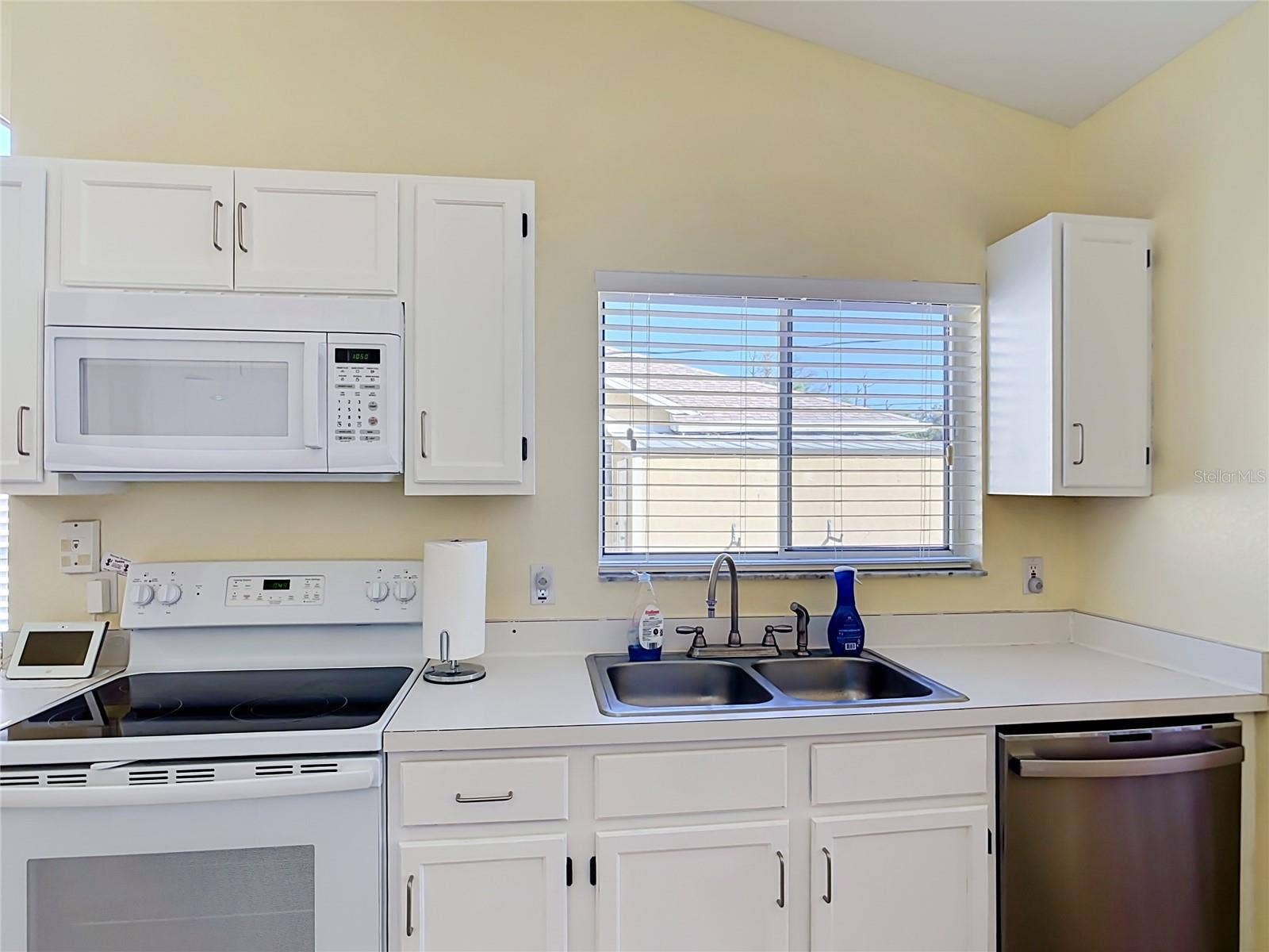 3060 COLLINGSWOOD BOULEVARD, Port Charlotte, FL 33948 3060 COLLINGSWOOD BOULEVARD, Port Charlotte, FL 33948