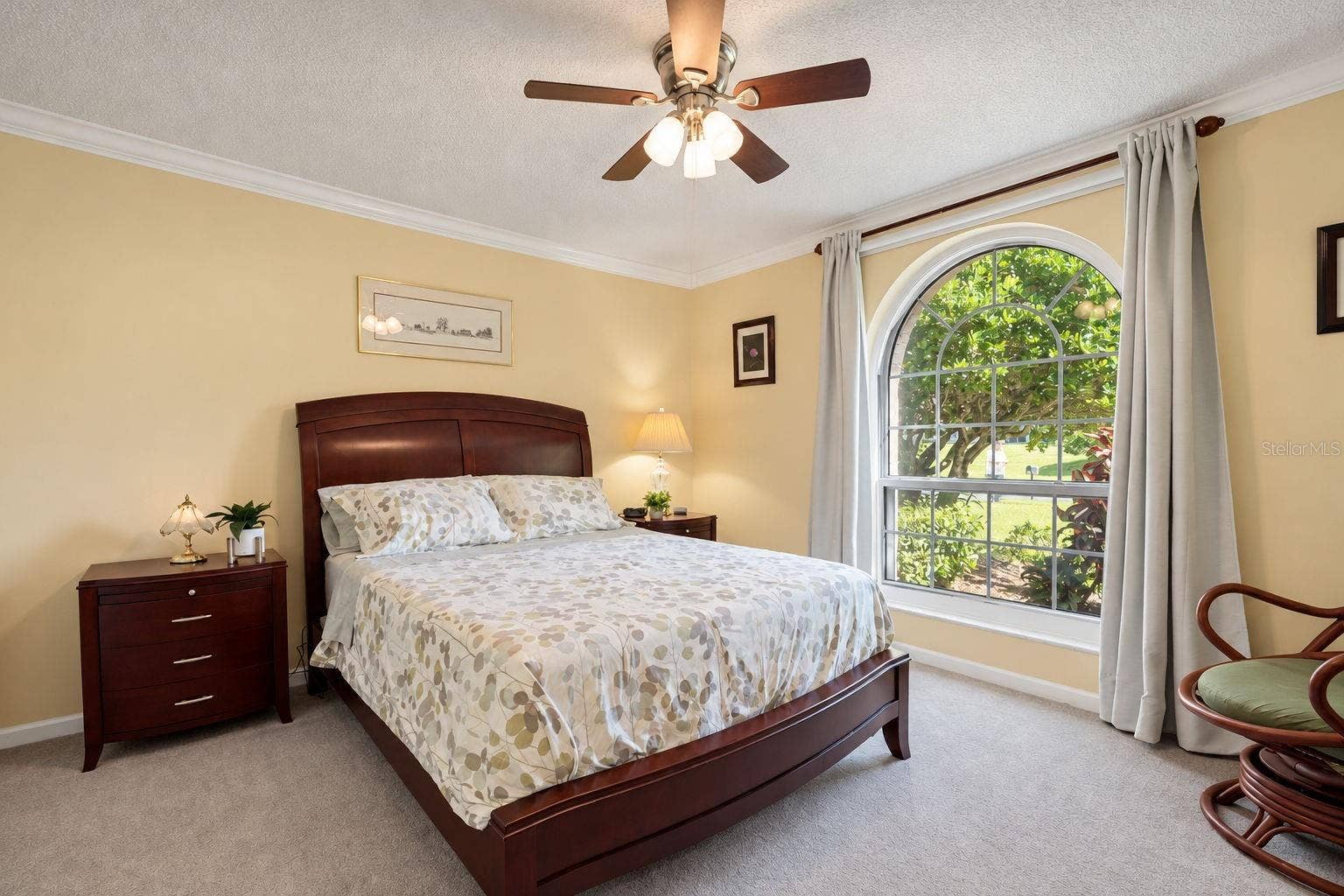 1146 RUSTLEWOOD COURT, Palm Harbor, FL 34684 Spacious guest suite is privately located at the front of the home for privacy~