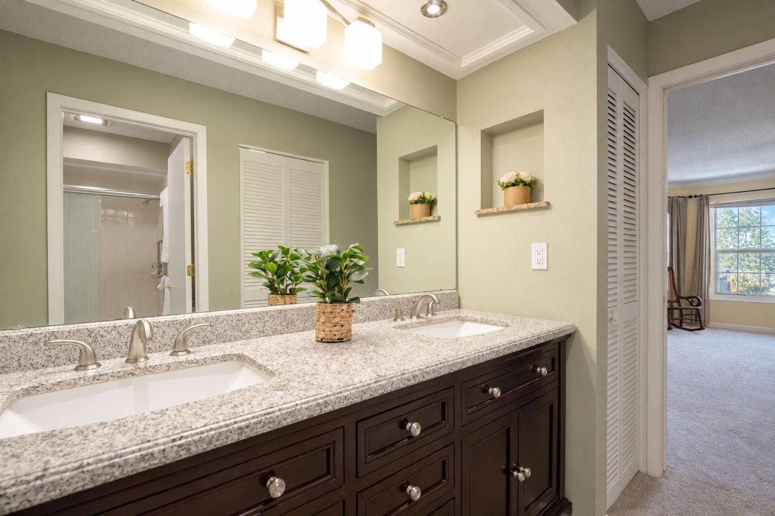 1146 RUSTLEWOOD COURT, Palm Harbor, FL 34684 Oversized & updated vanity & linen closet~