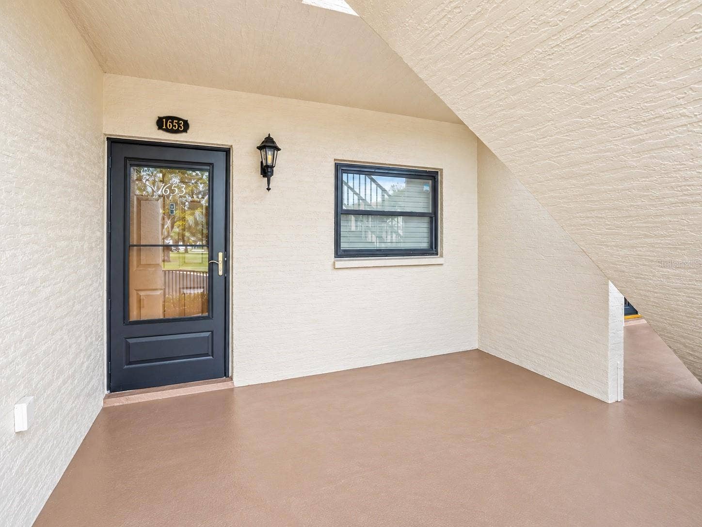 1653 SEASCAPE CIRCLE, Tarpon Springs, FL 34689 1653 SEASCAPE CIRCLE, Tarpon Springs, FL 34689