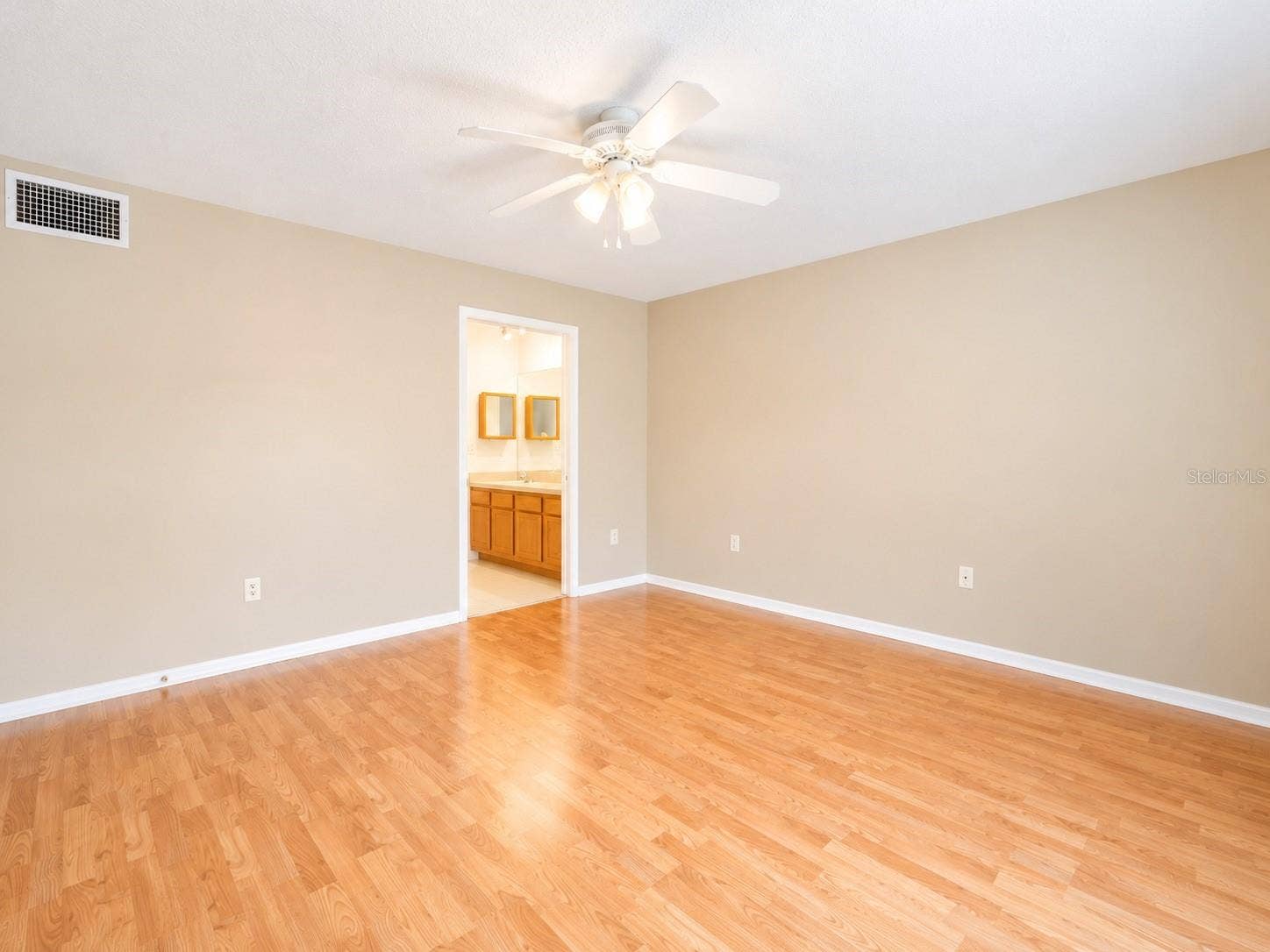 1653 SEASCAPE CIRCLE, Tarpon Springs, FL 34689 1653 SEASCAPE CIRCLE, Tarpon Springs, FL 34689