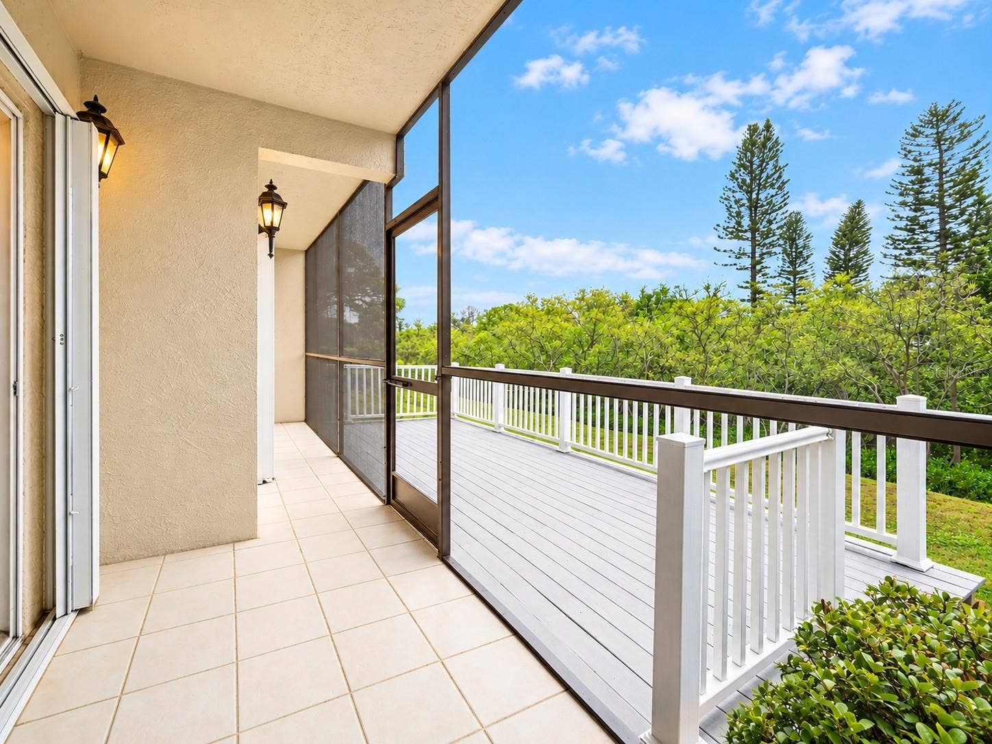 1653 SEASCAPE CIRCLE, Tarpon Springs, FL 34689 1653 SEASCAPE CIRCLE, Tarpon Springs, FL 34689