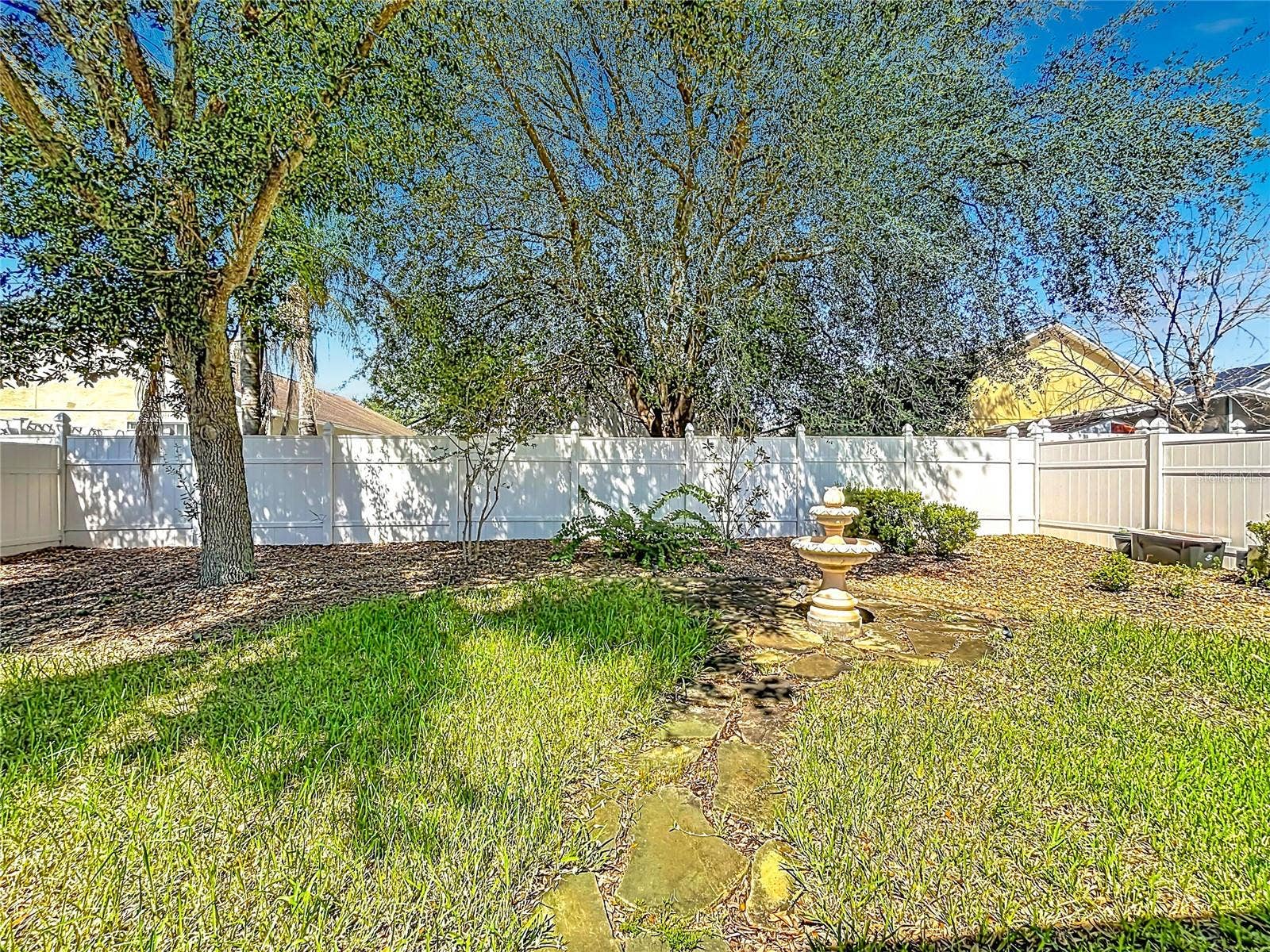 111 KNOLLWOOD DRIVE, Davenport, FL 33837