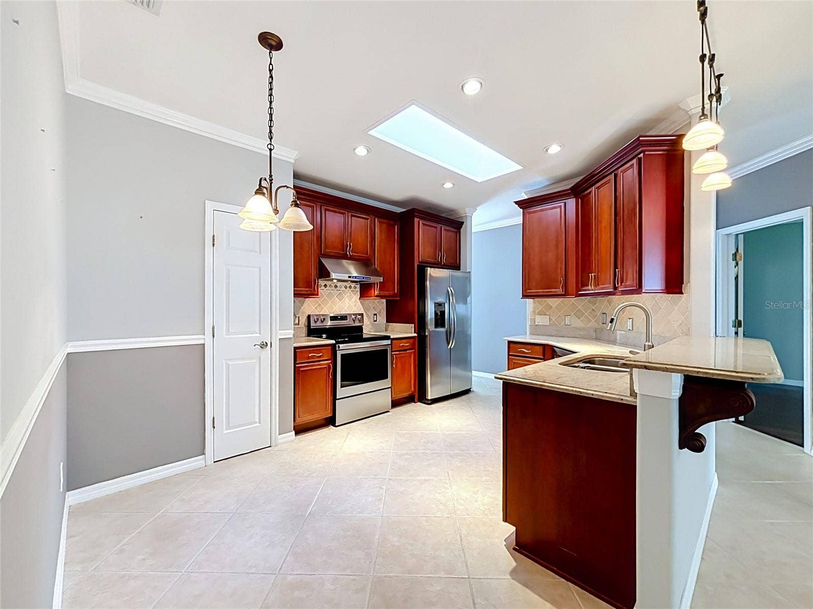 111 KNOLLWOOD DRIVE, Davenport, FL 33837