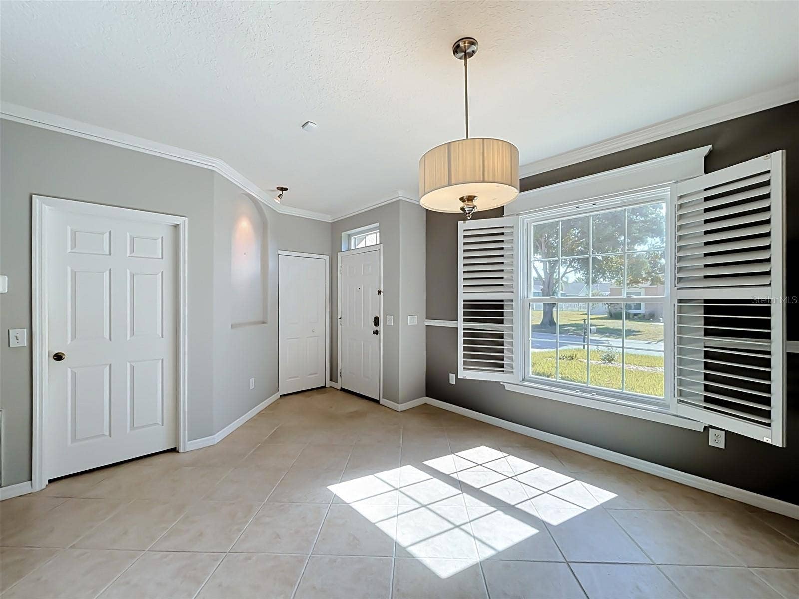 111 KNOLLWOOD DRIVE, Davenport, FL 33837