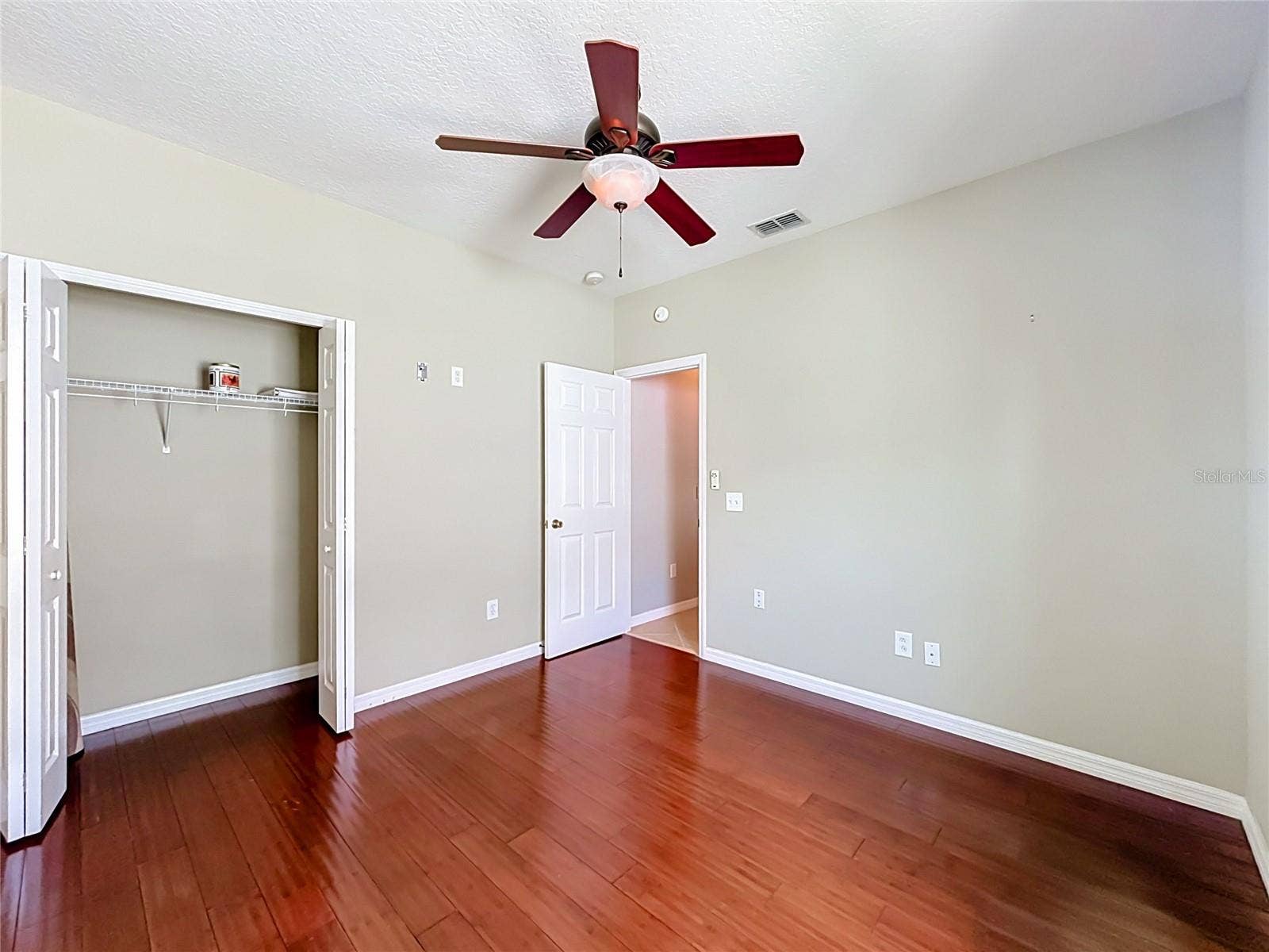 111 KNOLLWOOD DRIVE, Davenport, FL 33837