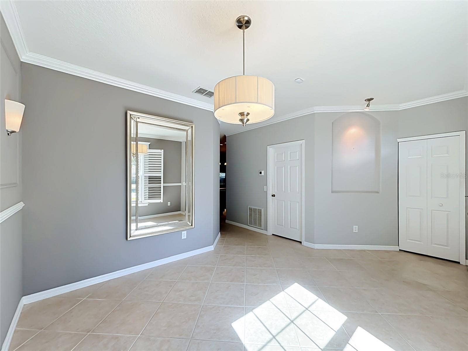 111 KNOLLWOOD DRIVE, Davenport, FL 33837