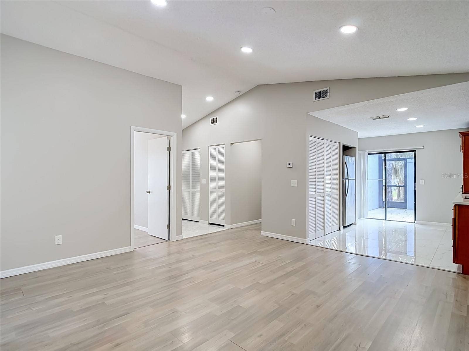 1960 GREGORY DRIVE, Tampa, FL 33613 1960 GREGORY DRIVE, Tampa, FL 33613