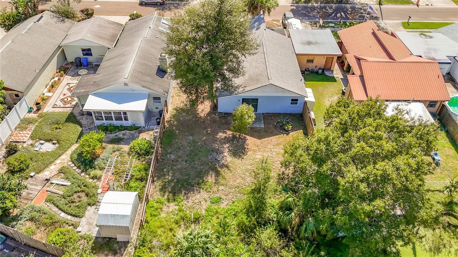 1960 GREGORY DRIVE, Tampa, FL 33613 1960 GREGORY DRIVE, Tampa, FL 33613