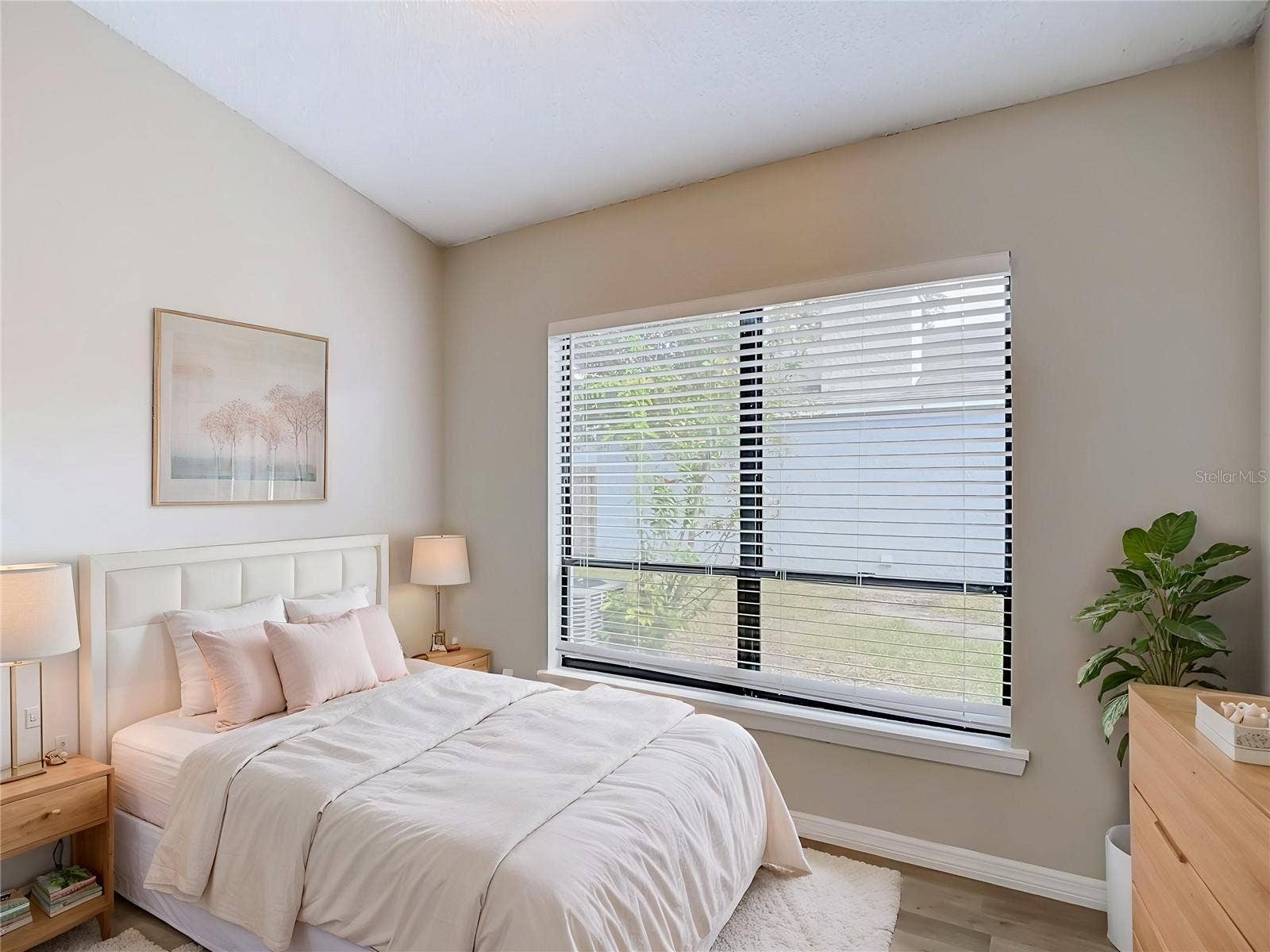 1960 GREGORY DRIVE, Tampa, FL 33613 1960 GREGORY DRIVE, Tampa, FL 33613