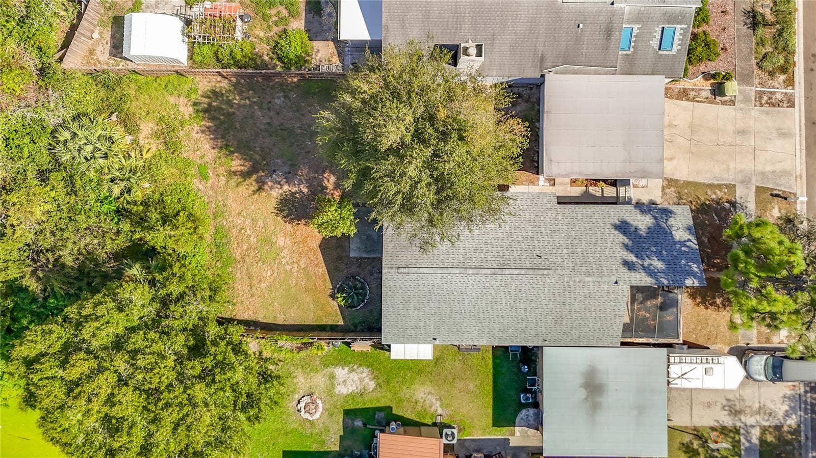 1960 GREGORY DRIVE, Tampa, FL 33613 1960 GREGORY DRIVE, Tampa, FL 33613