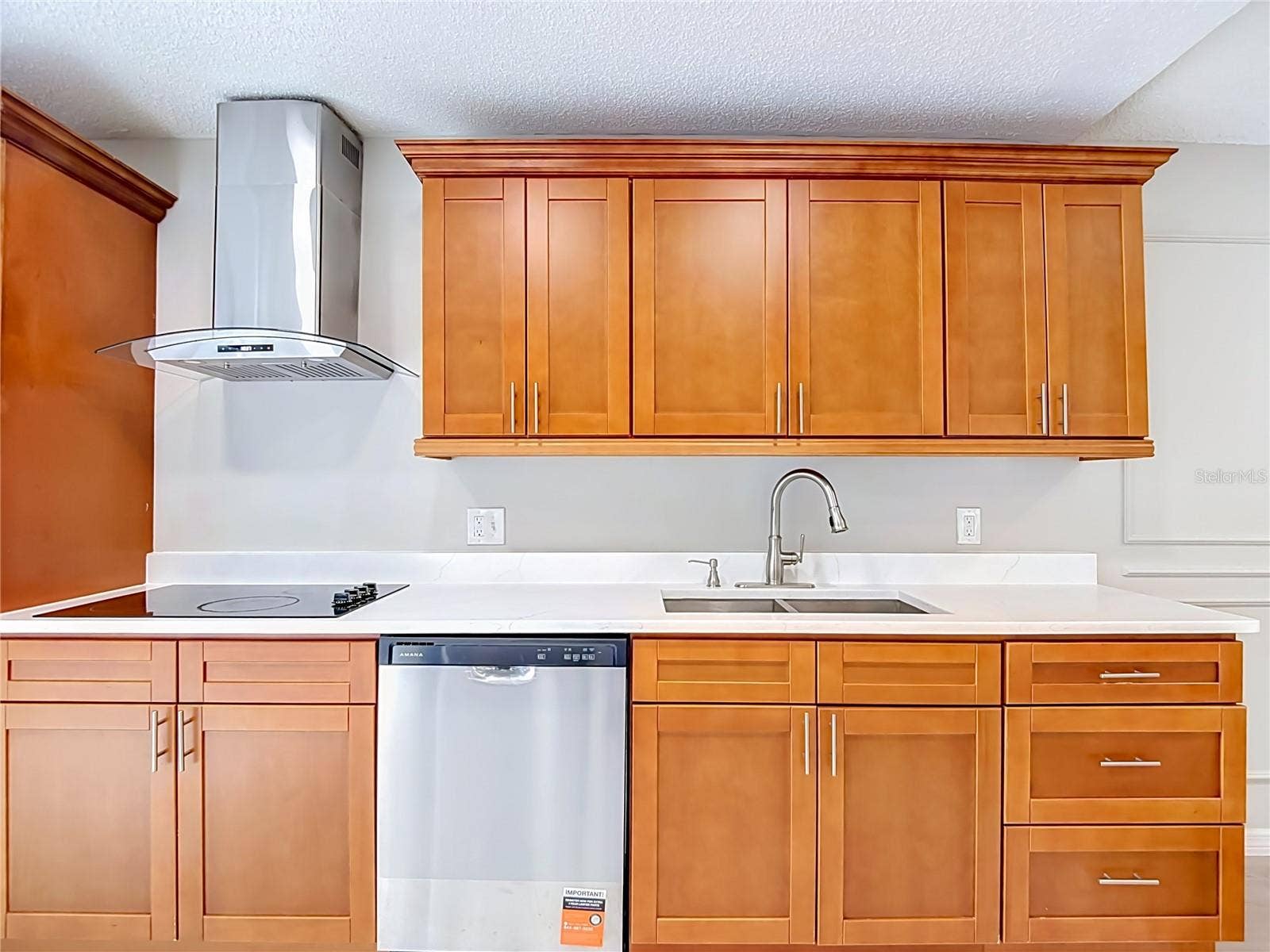 1960 GREGORY DRIVE, Tampa, FL 33613 1960 GREGORY DRIVE, Tampa, FL 33613