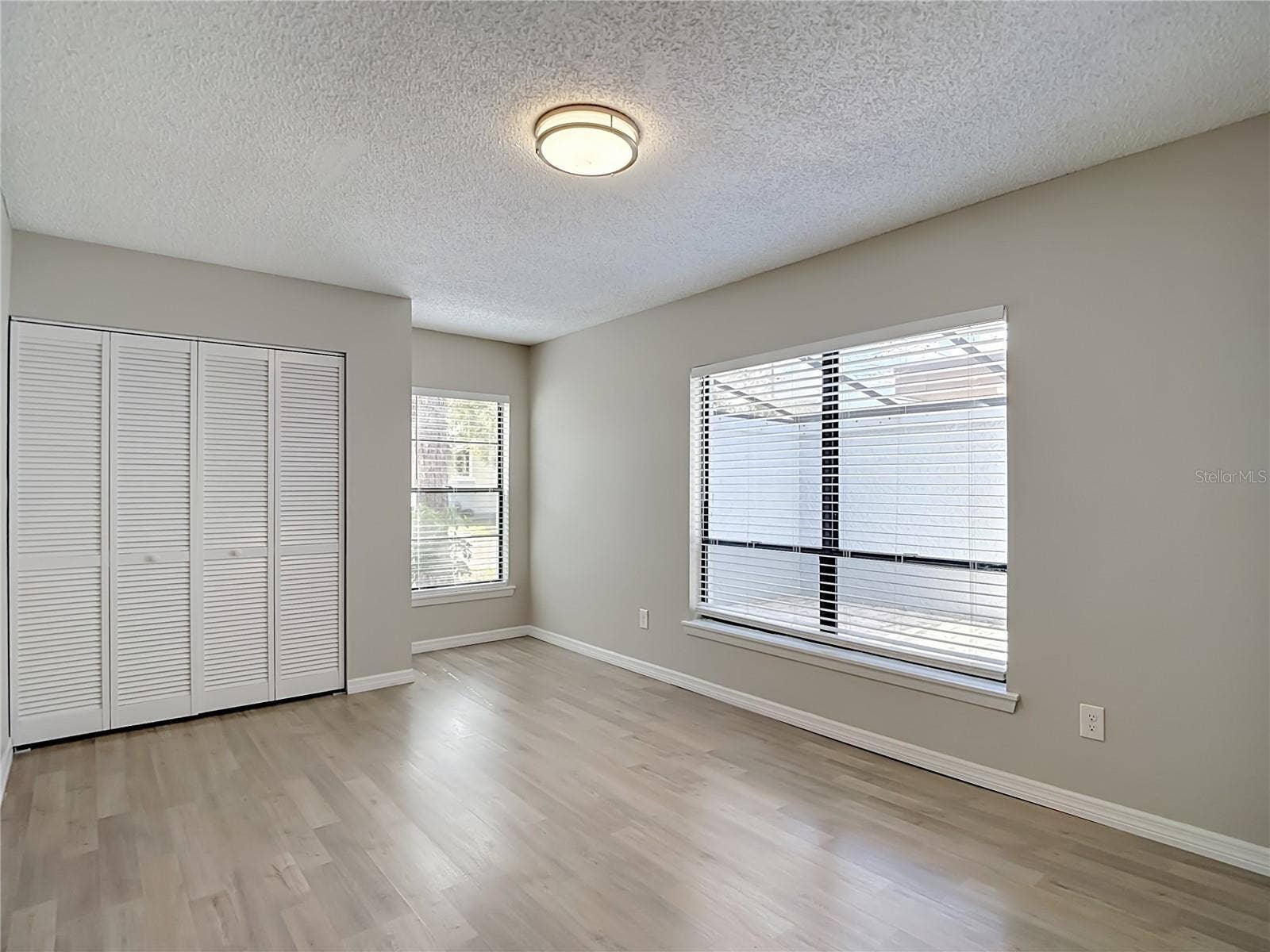 1960 GREGORY DRIVE, Tampa, FL 33613 1960 GREGORY DRIVE, Tampa, FL 33613