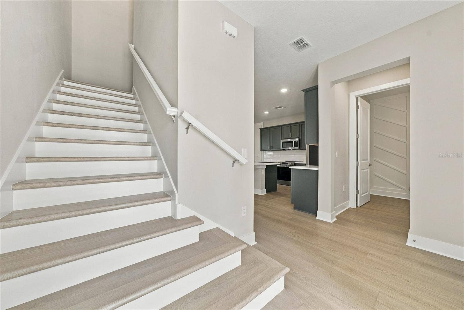 31881 OYSTER PIER COURT, Wesley Chapel, FL 33545 31881 OYSTER PIER COURT, Wesley Chapel, FL 33545