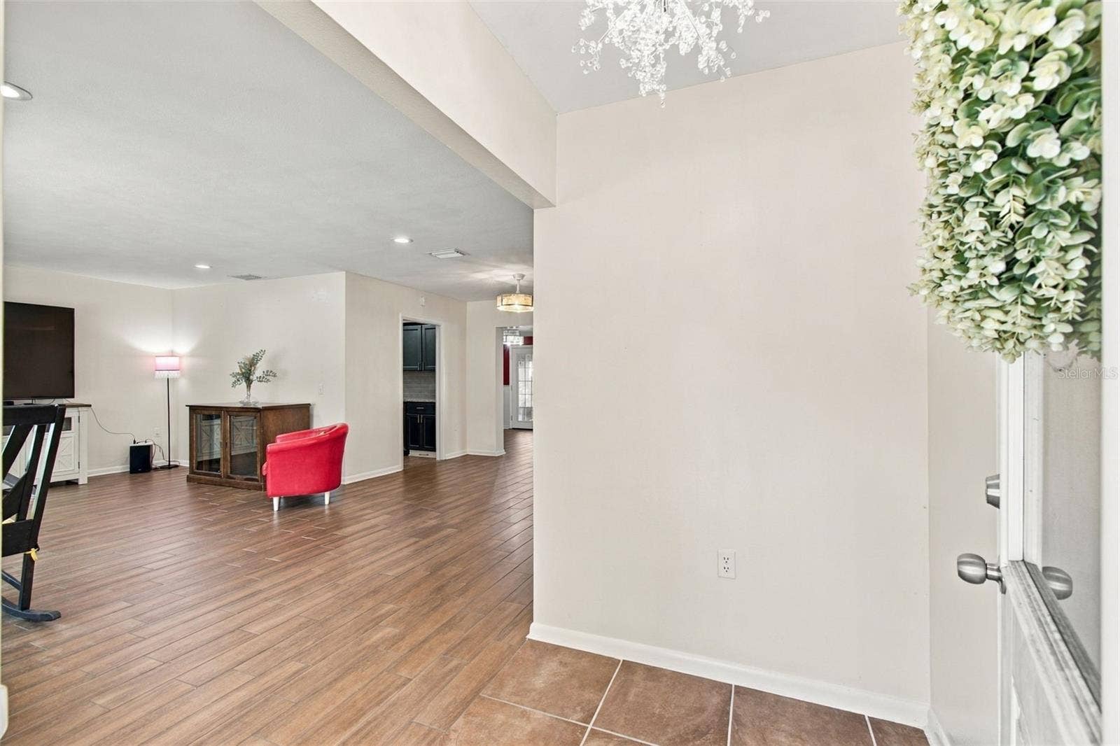 1103 RIDGEFIELD DRIVE, Valrico, FL 33594 1103 RIDGEFIELD DRIVE, Valrico, FL 33594