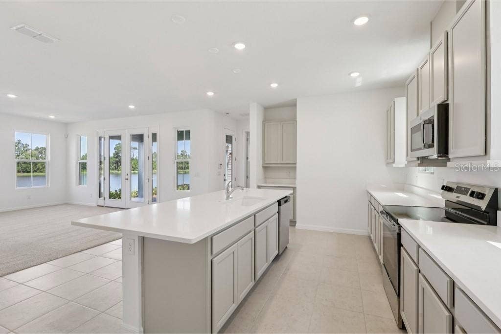 6670 TENTPEG TRAIL, St Cloud, FL 34771 6670 TENTPEG TRAIL, St Cloud, FL 34771