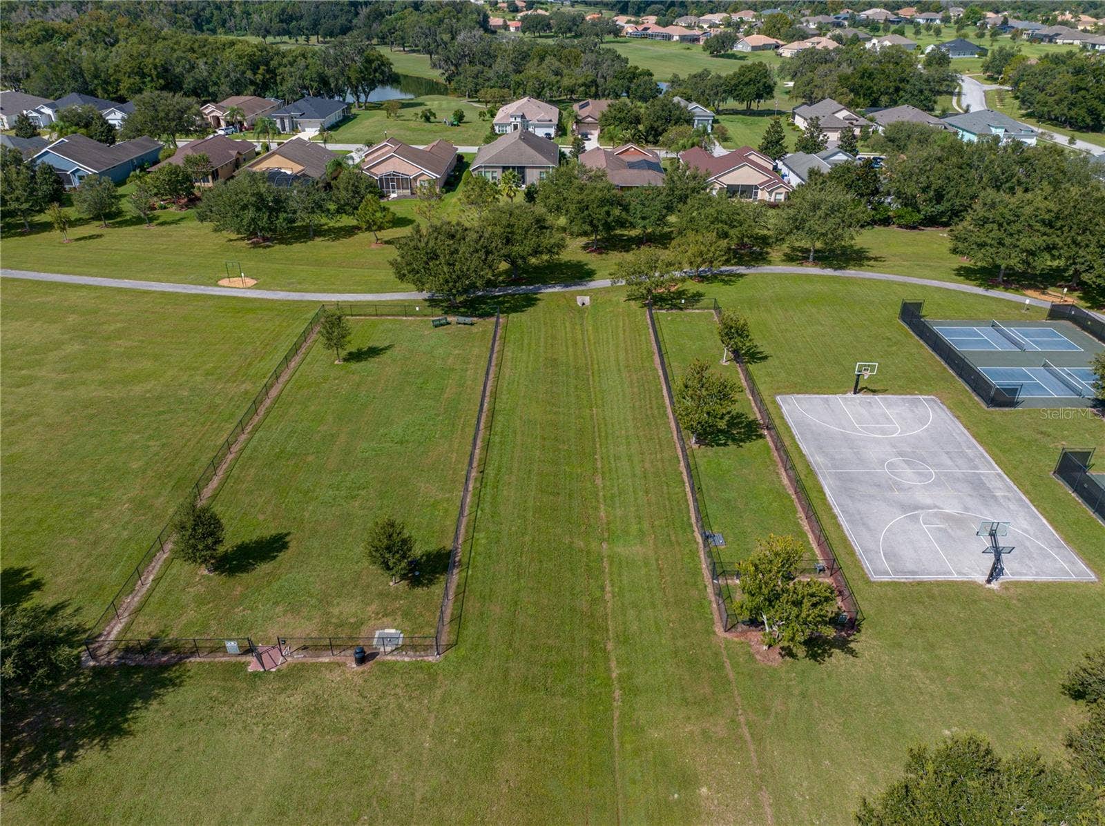 14194 THOROUGHBRED DRIVE, Dade City, FL 33525 14194 THOROUGHBRED DRIVE, Dade City, FL 33525