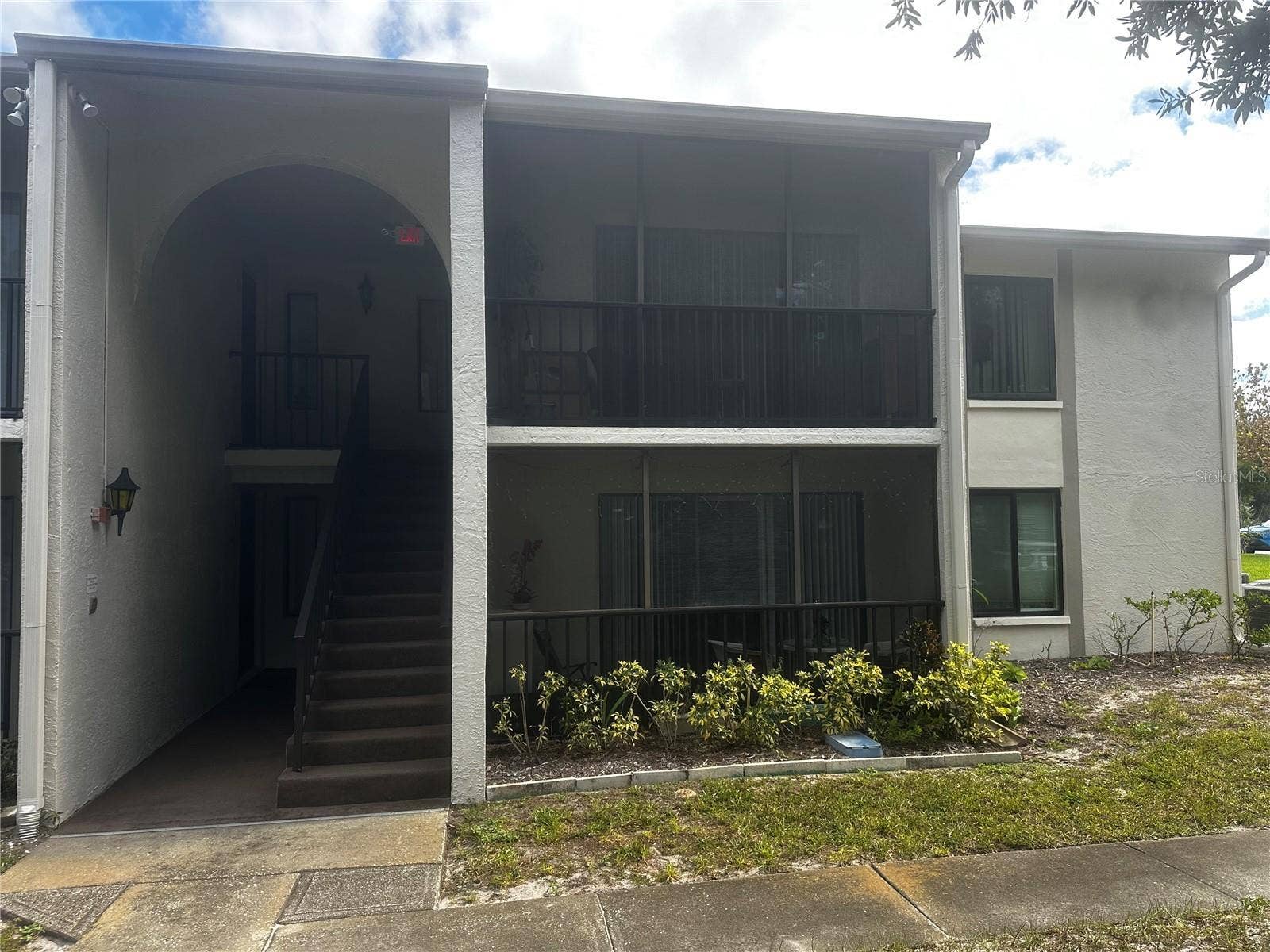 2600 PINE RIDGE WAY S, #B2, Palm Harbor, FL 34684 Front entrance