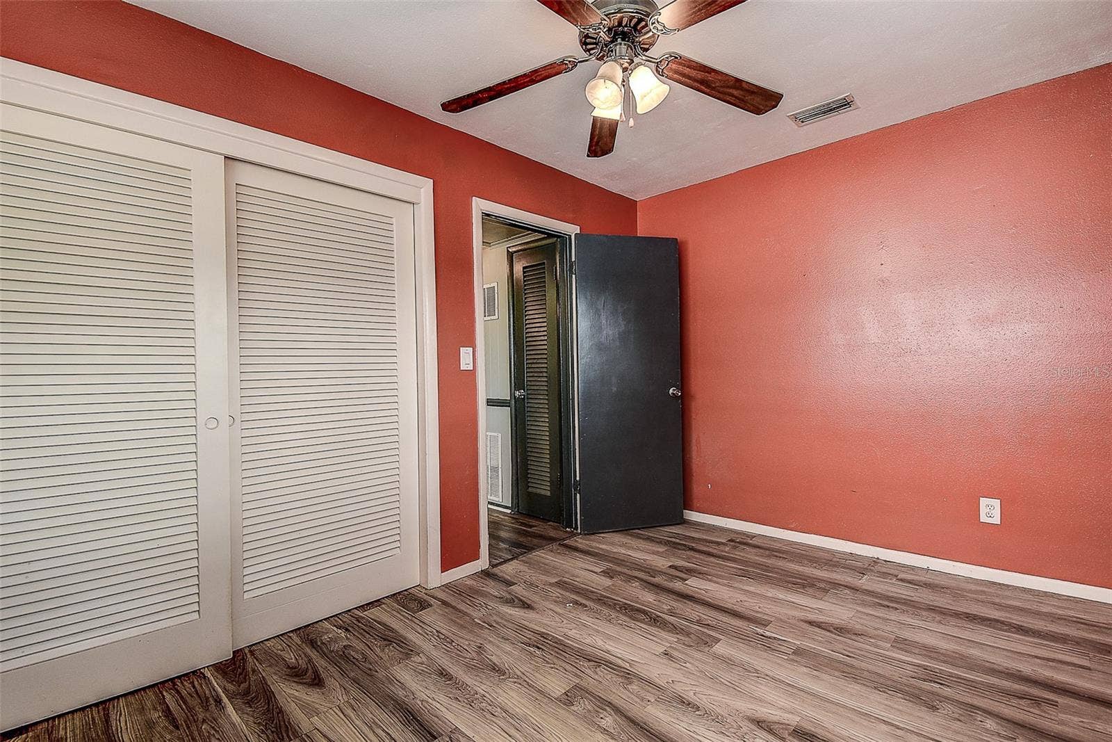 6359 4TH AVENUE S, St Petersburg, FL 33707