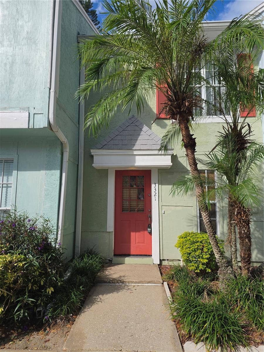 3321 W WYOMING CIRCLE, Tampa, FL 33611
