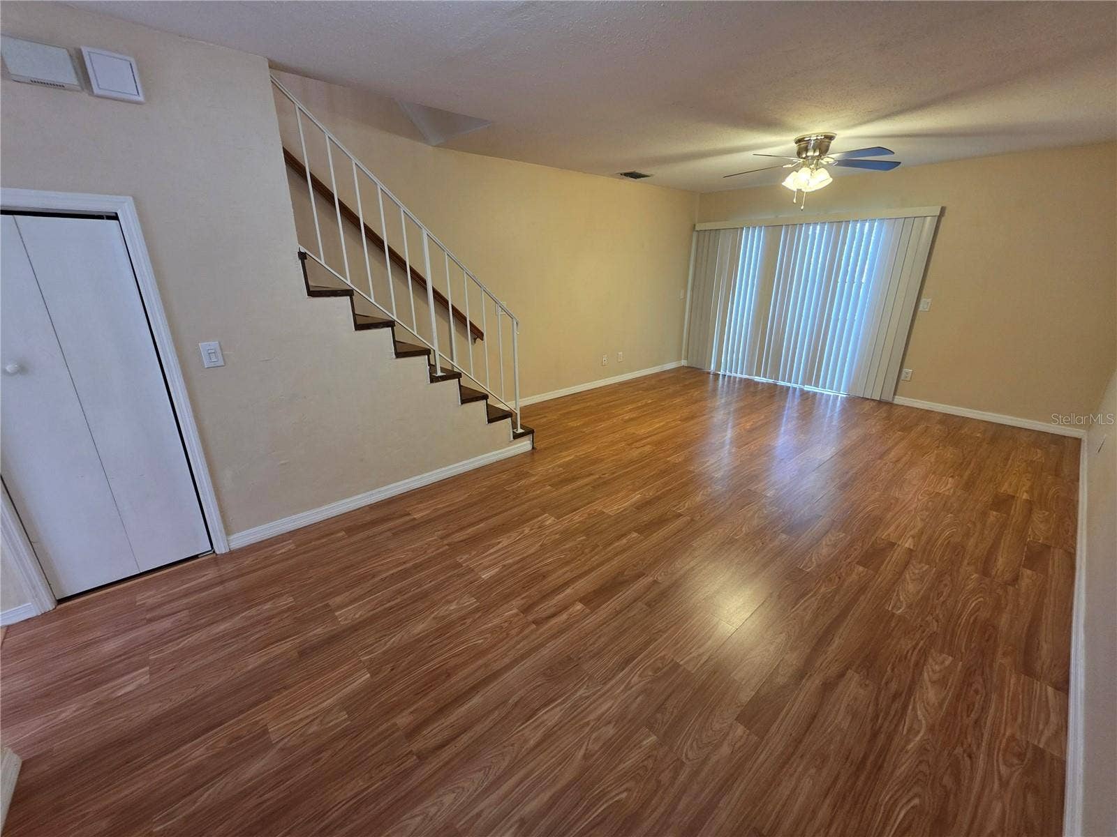 3321 W WYOMING CIRCLE, Tampa, FL 33611