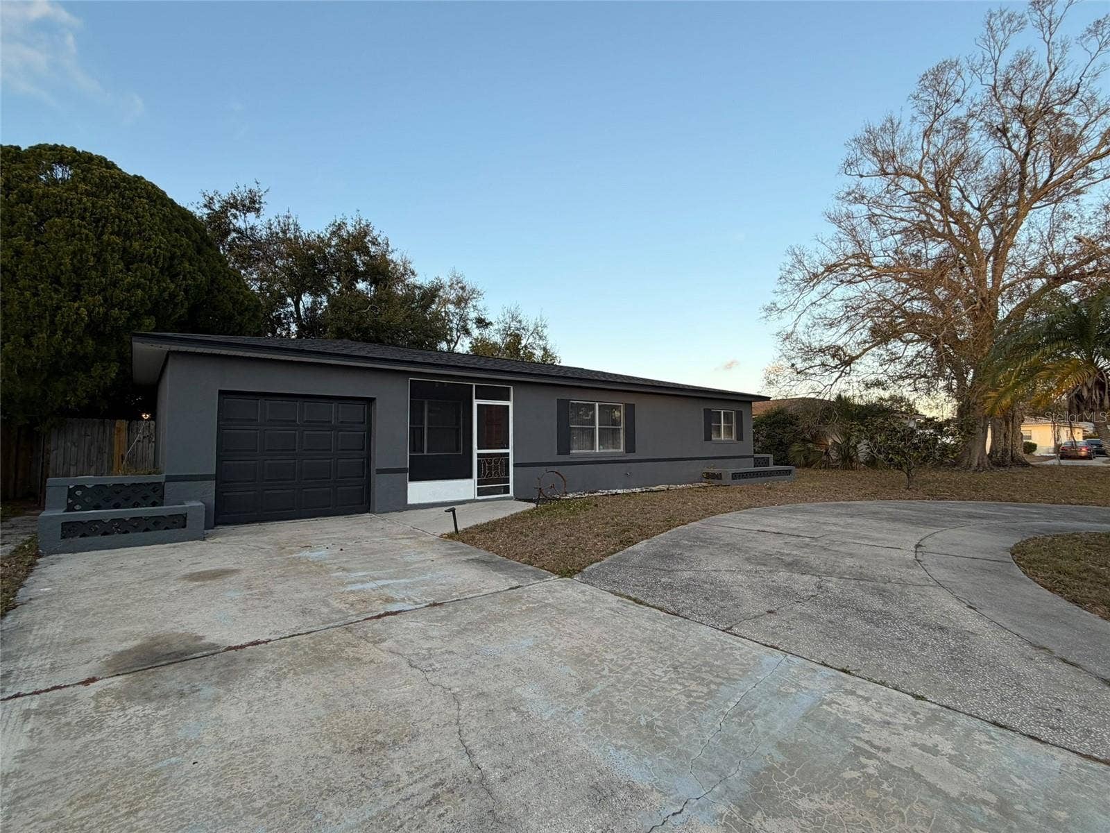 5849 44TH AVENUE N, St Petersburg, FL 33709