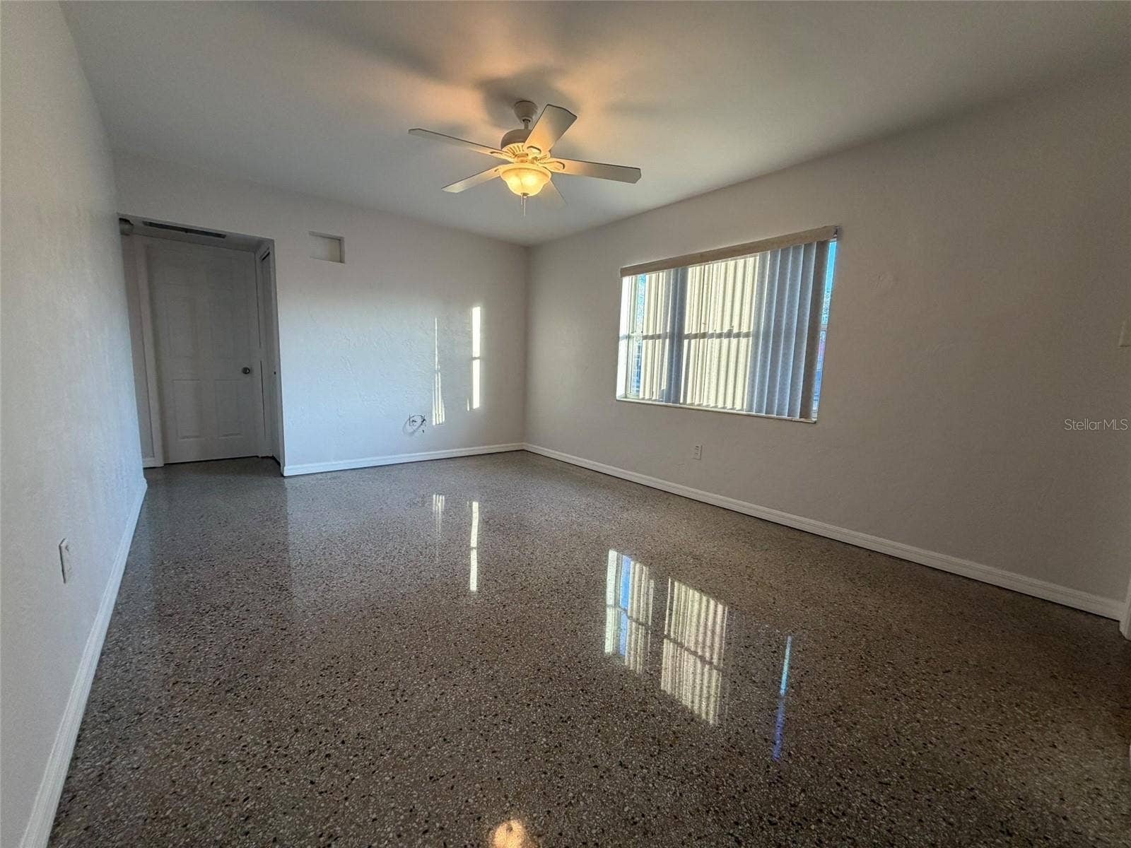 5849 44TH AVENUE N, St Petersburg, FL 33709