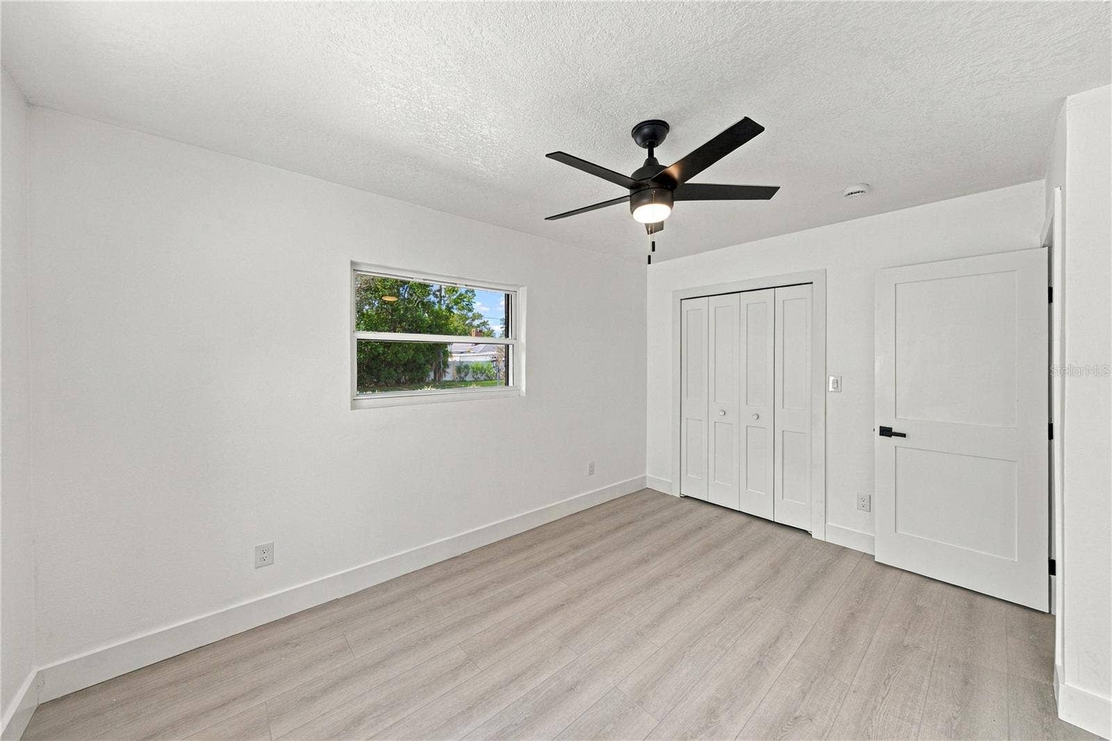 1302 ROBIN ROAD S, St Petersburg, FL 33707 1302 ROBIN ROAD S, St Petersburg, FL 33707