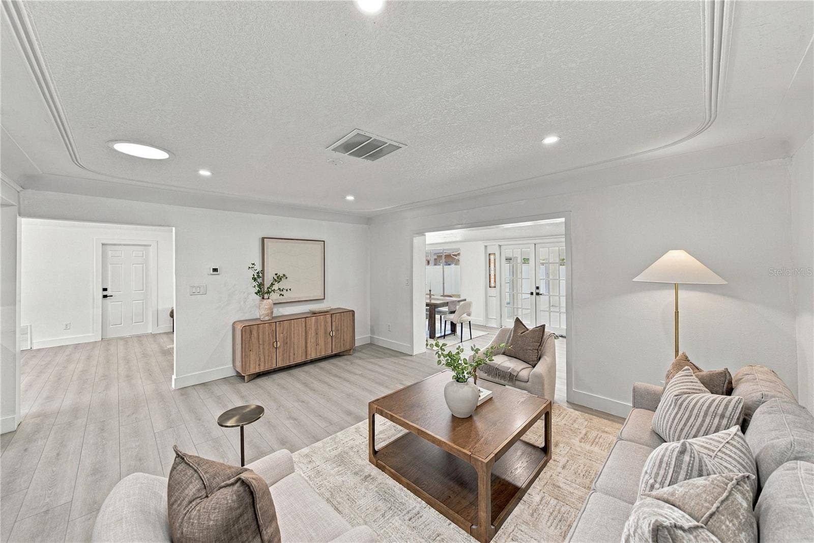 1302 ROBIN ROAD S, St Petersburg, FL 33707 1302 ROBIN ROAD S, St Petersburg, FL 33707