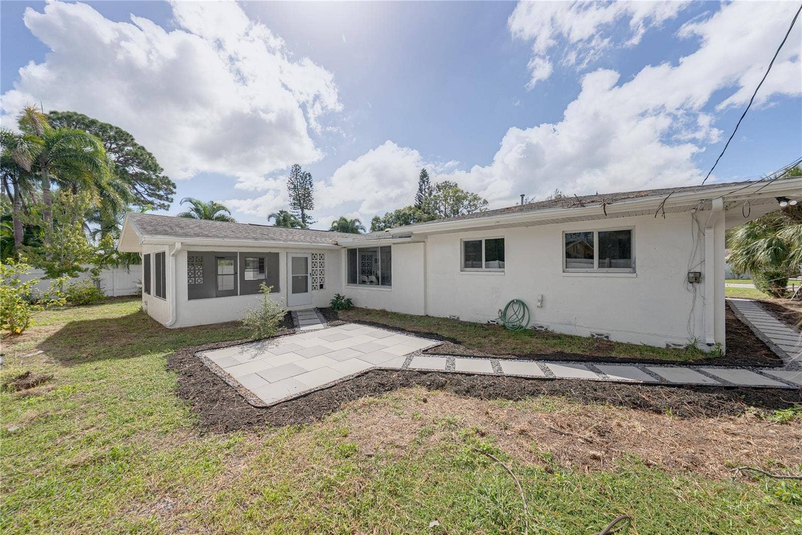 1302 ROBIN ROAD S, St Petersburg, FL 33707 1302 ROBIN ROAD S, St Petersburg, FL 33707
