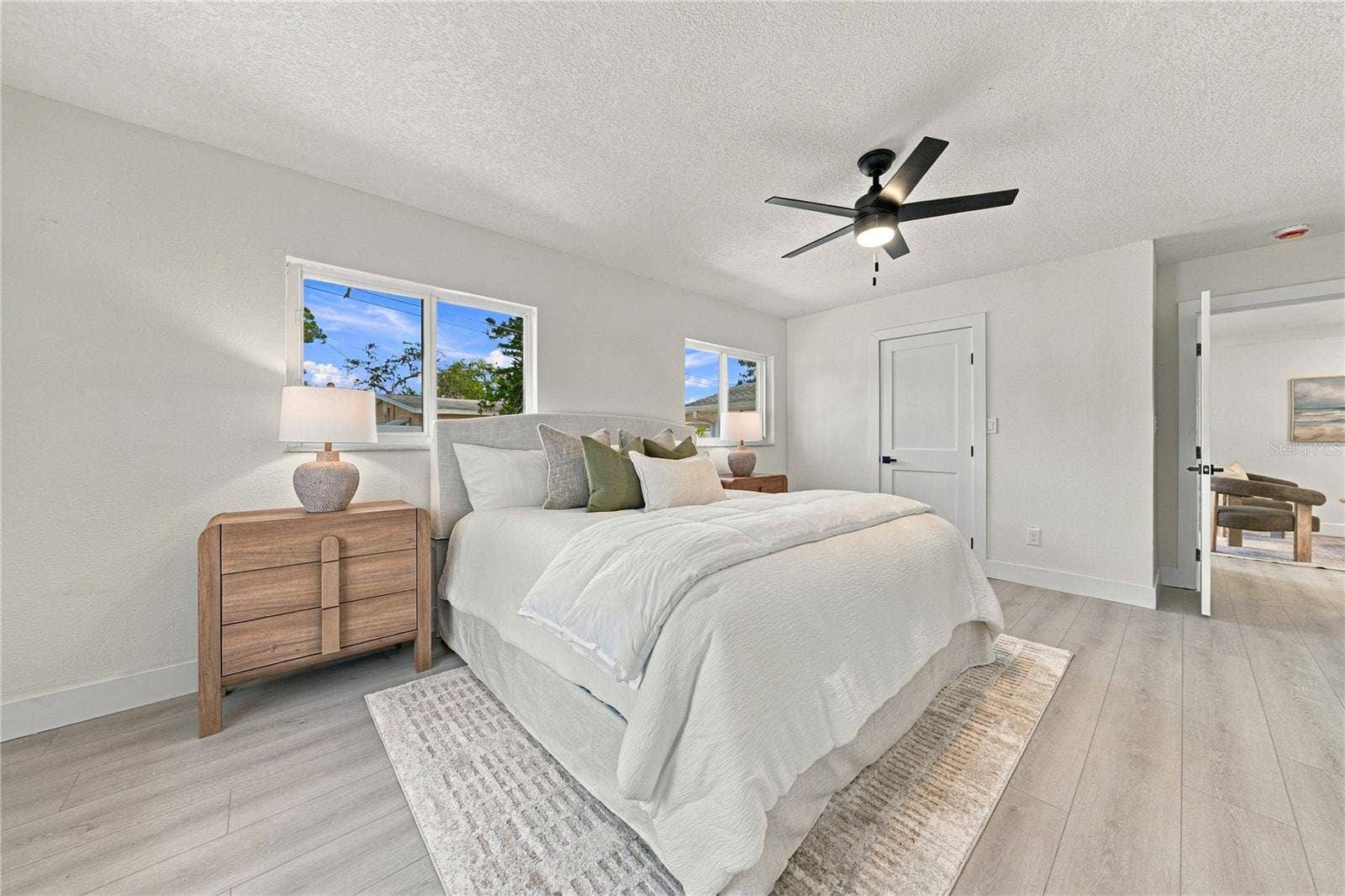 1302 ROBIN ROAD S, St Petersburg, FL 33707 1302 ROBIN ROAD S, St Petersburg, FL 33707