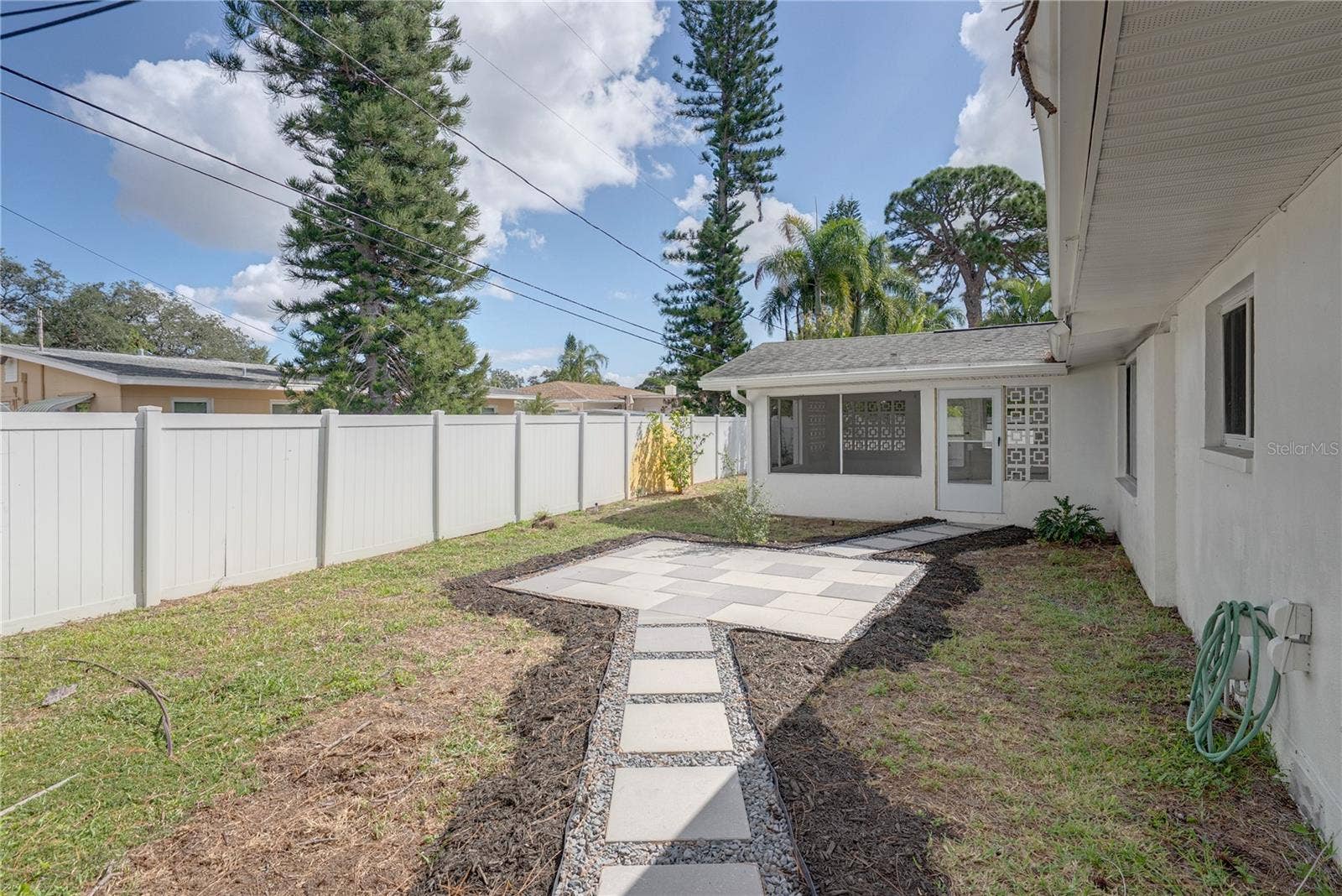 1302 ROBIN ROAD S, St Petersburg, FL 33707 1302 ROBIN ROAD S, St Petersburg, FL 33707