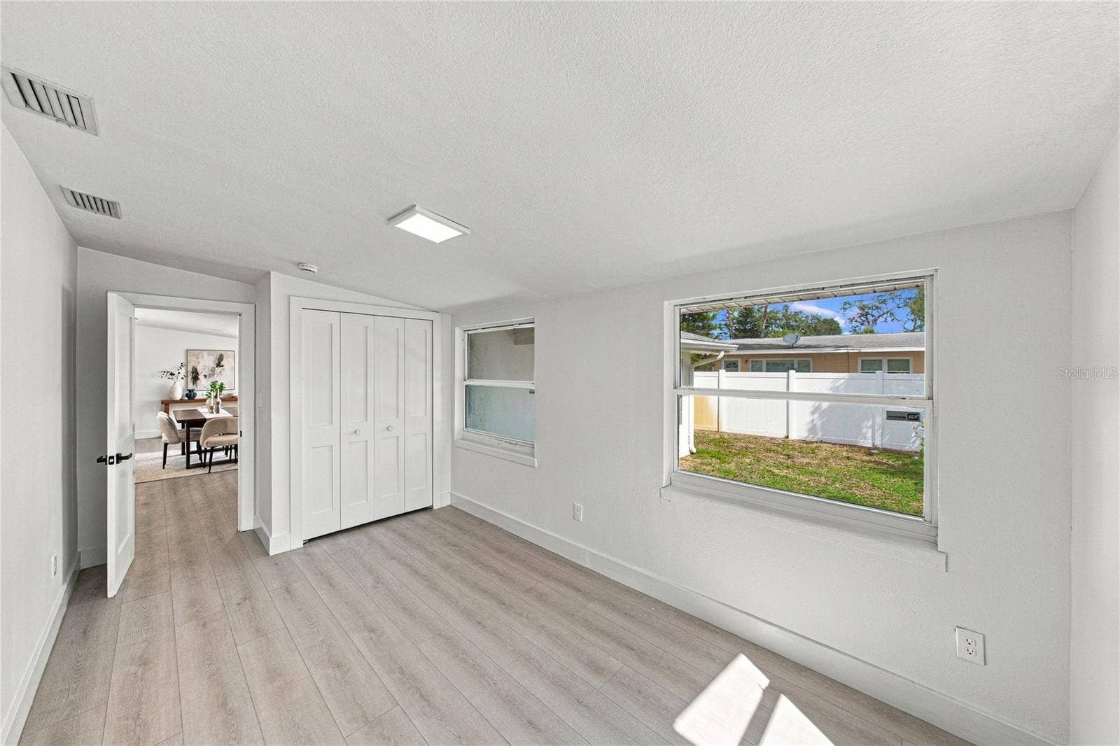 1302 ROBIN ROAD S, St Petersburg, FL 33707 1302 ROBIN ROAD S, St Petersburg, FL 33707