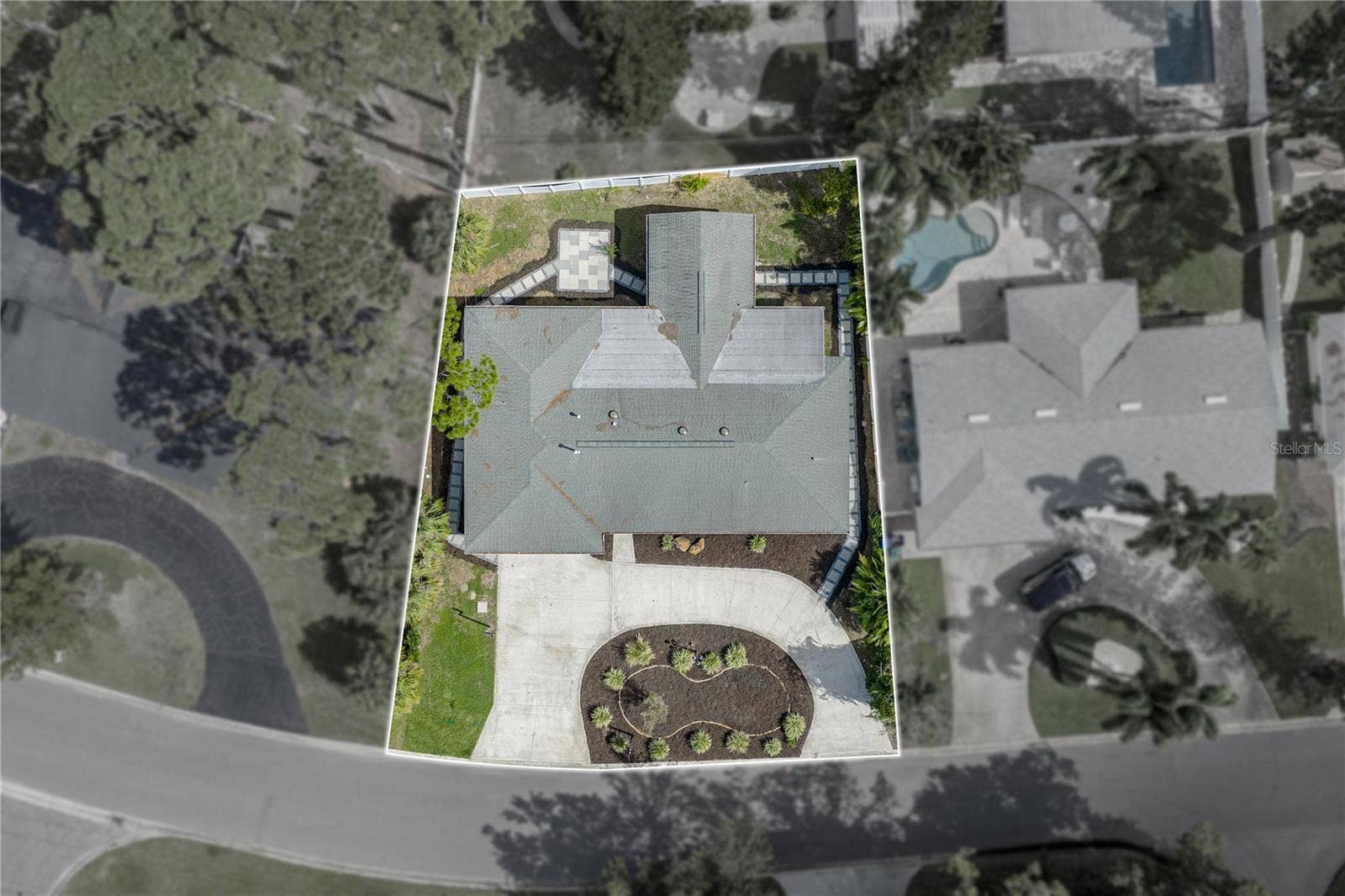 1302 ROBIN ROAD S, St Petersburg, FL 33707 1302 ROBIN ROAD S, St Petersburg, FL 33707