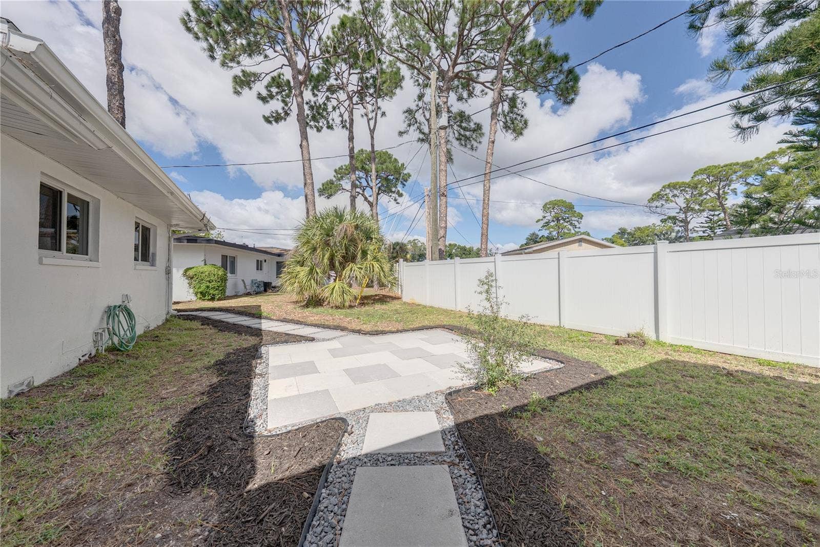 1302 ROBIN ROAD S, St Petersburg, FL 33707 1302 ROBIN ROAD S, St Petersburg, FL 33707