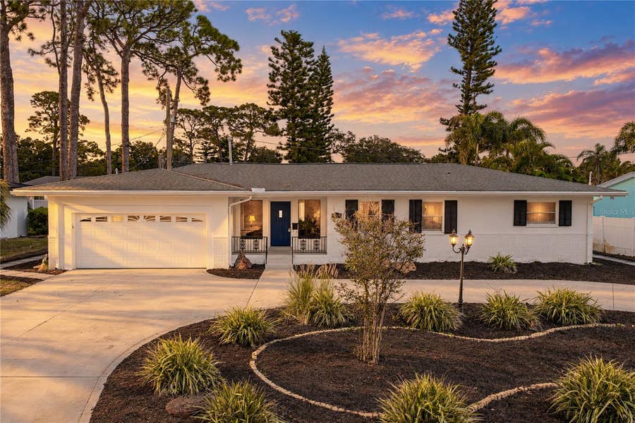 Property photo for 1302 ROBIN ROAD S, St Petersburg, FL