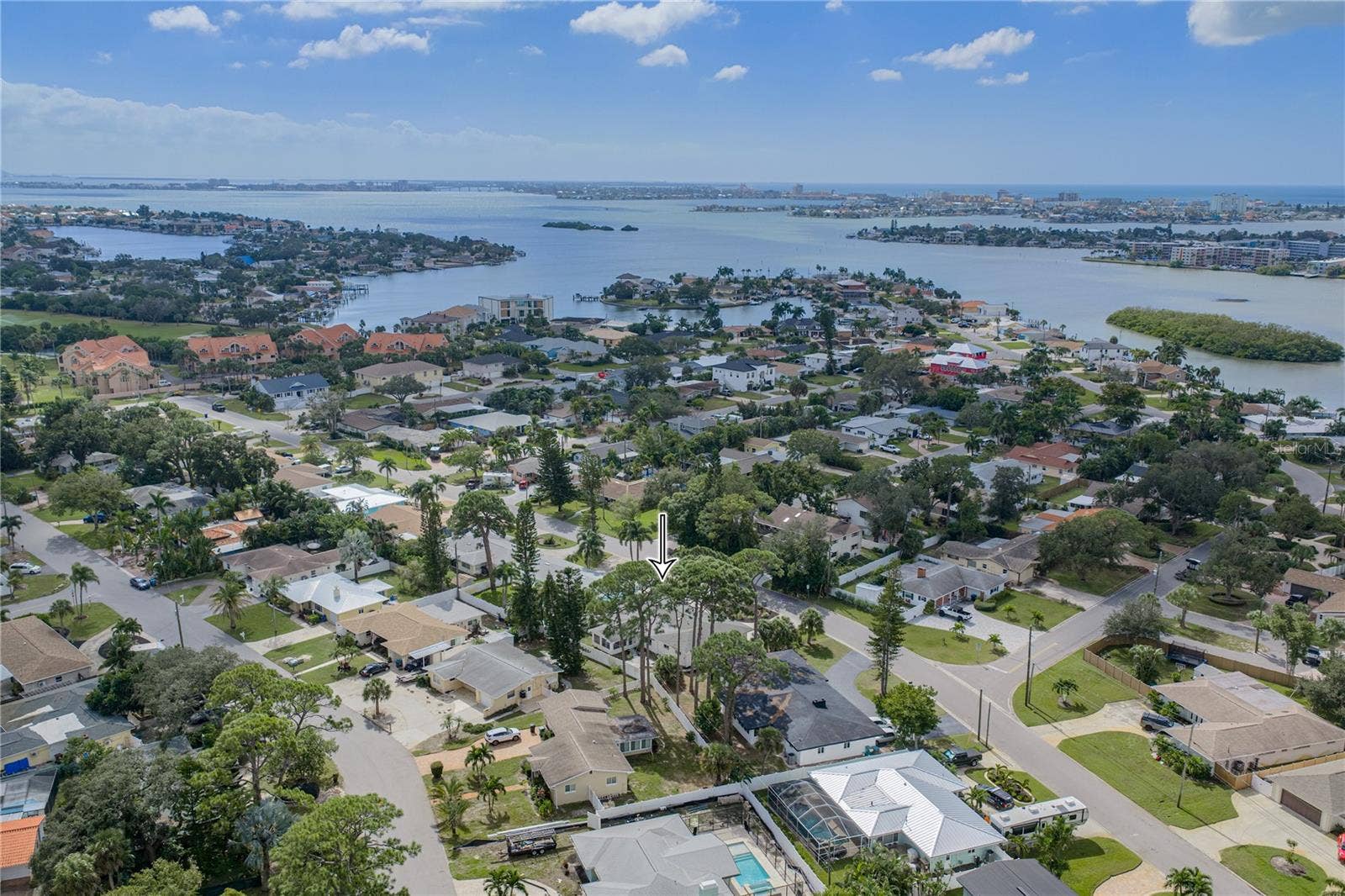 1302 ROBIN ROAD S, St Petersburg, FL 33707 1302 ROBIN ROAD S, St Petersburg, FL 33707