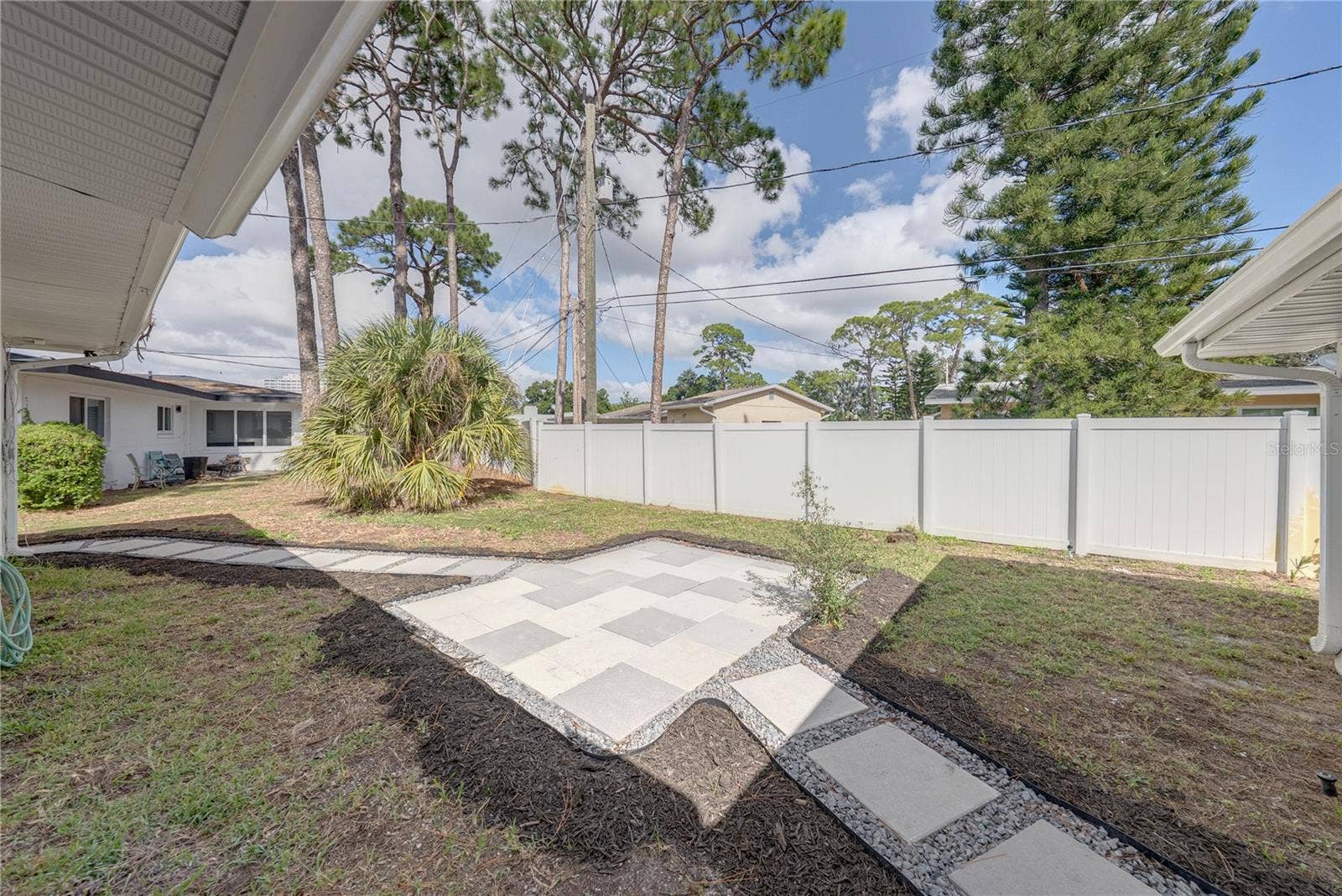 1302 ROBIN ROAD S, St Petersburg, FL 33707 1302 ROBIN ROAD S, St Petersburg, FL 33707