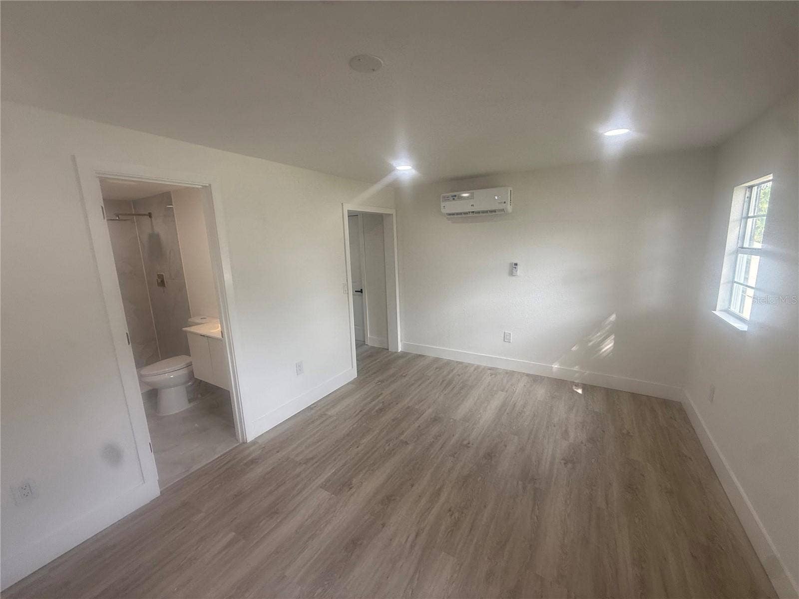2617 W CRENSHAW STREET, Tampa, FL 33614 2617 W CRENSHAW STREET, Tampa, FL 33614