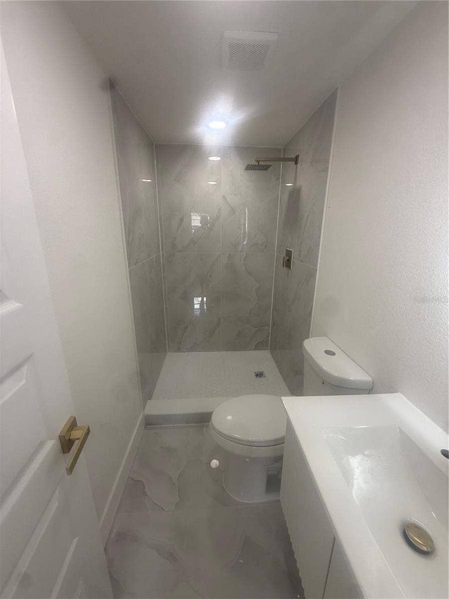 2617 W CRENSHAW STREET, Tampa, FL 33614 2617 W CRENSHAW STREET, Tampa, FL 33614