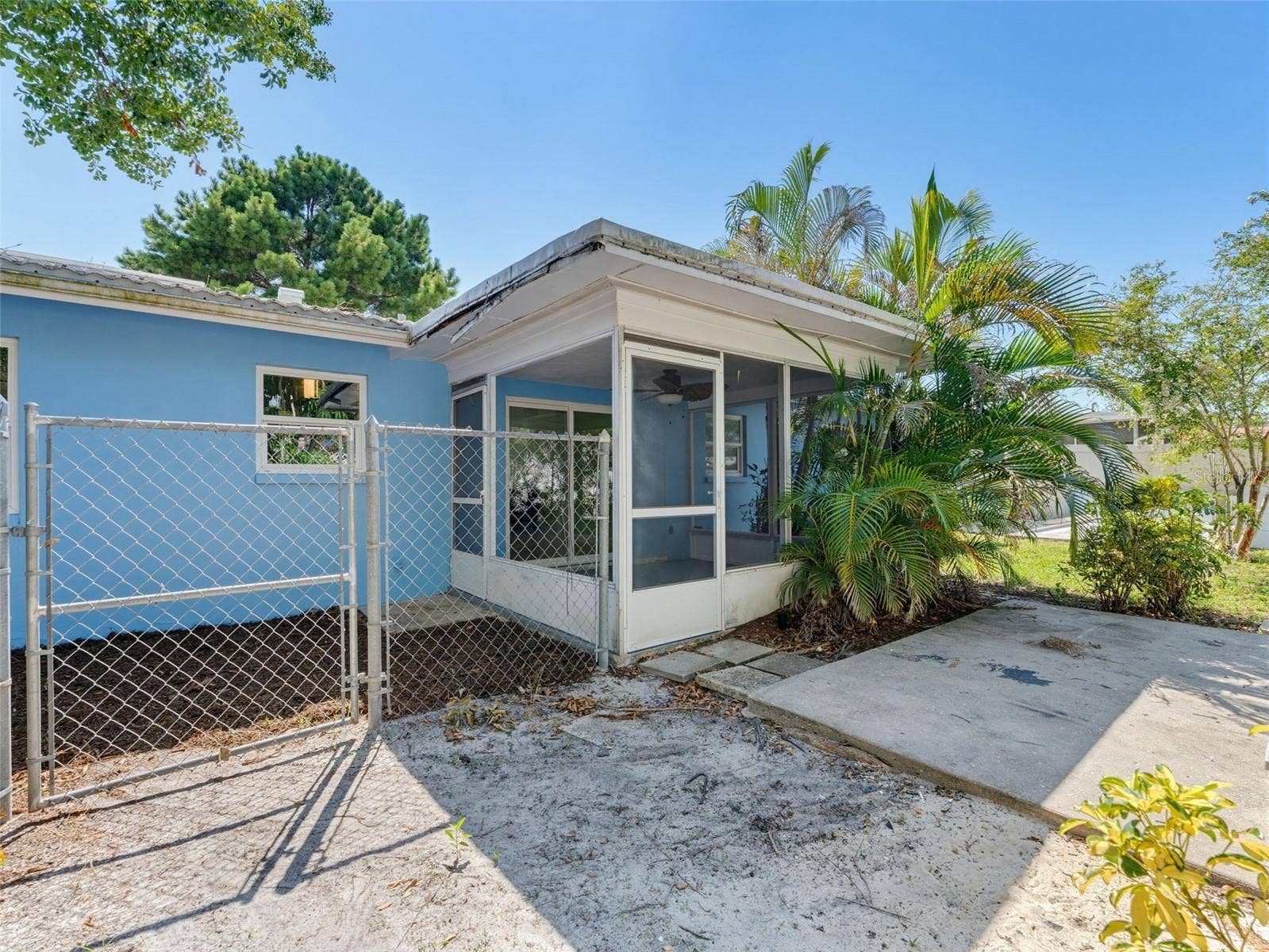 2373 FOREST DRIVE, Clearwater, FL 33763 2373 FOREST DRIVE, Clearwater, FL 33763