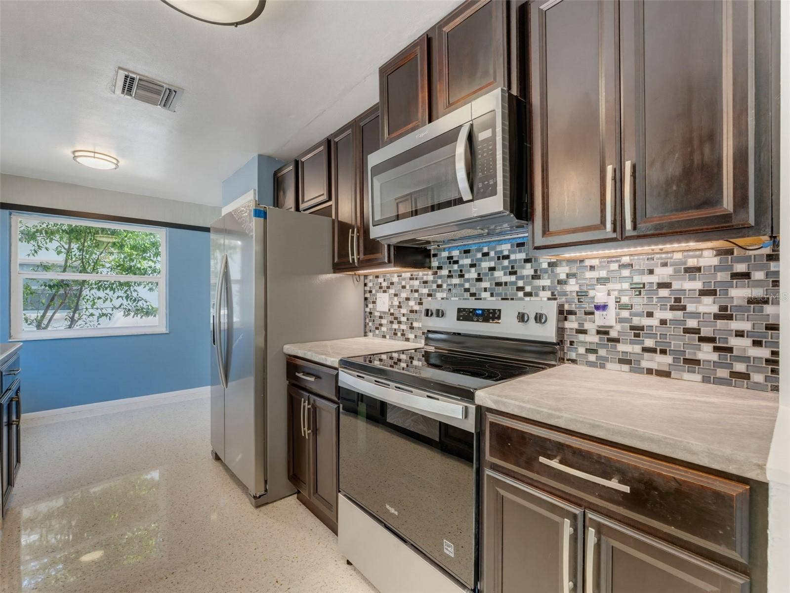 2373 FOREST DRIVE, Clearwater, FL 33763 2373 FOREST DRIVE, Clearwater, FL 33763