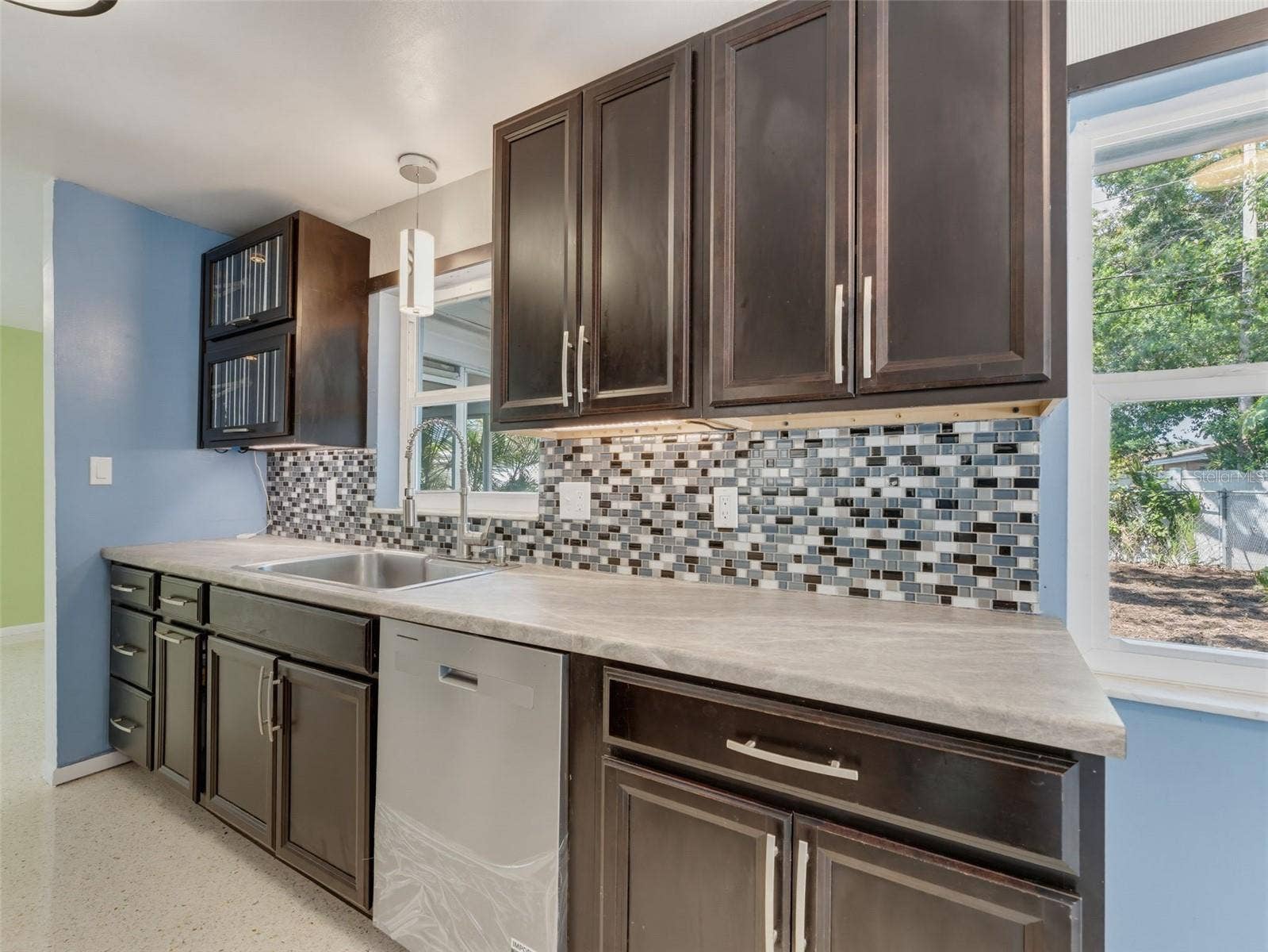 2373 FOREST DRIVE, Clearwater, FL 33763 2373 FOREST DRIVE, Clearwater, FL 33763