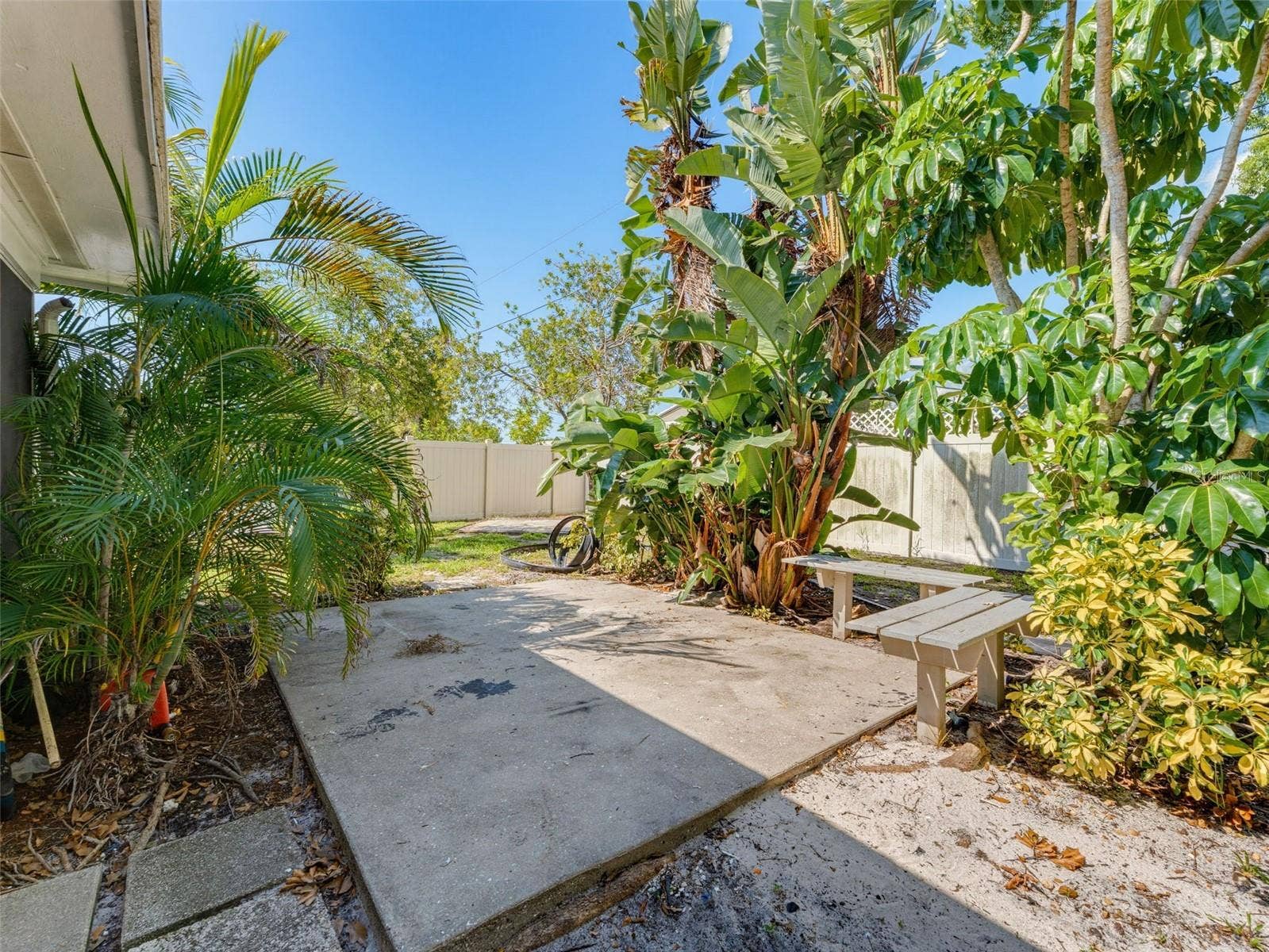 2373 FOREST DRIVE, Clearwater, FL 33763 2373 FOREST DRIVE, Clearwater, FL 33763