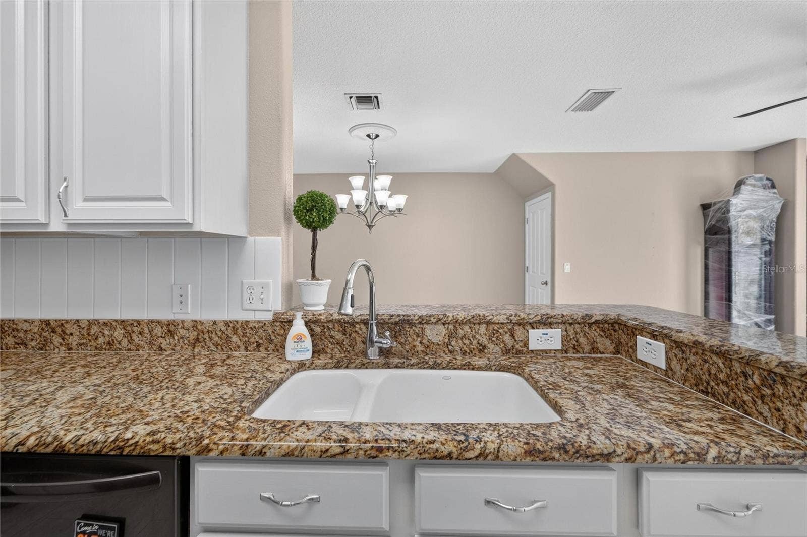 17049 DORMAN ROAD, Lithia, FL 33547