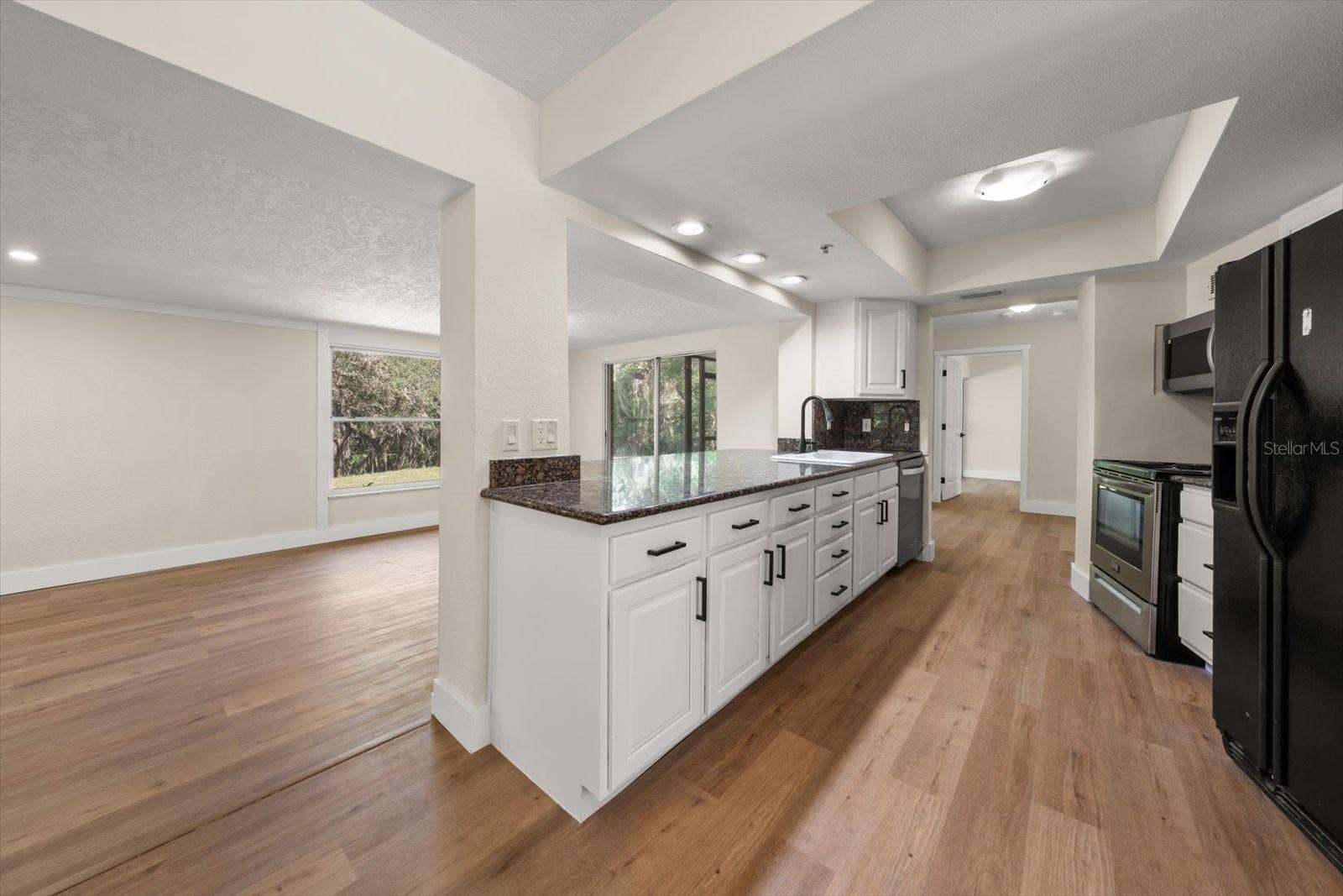 Open Kitchen