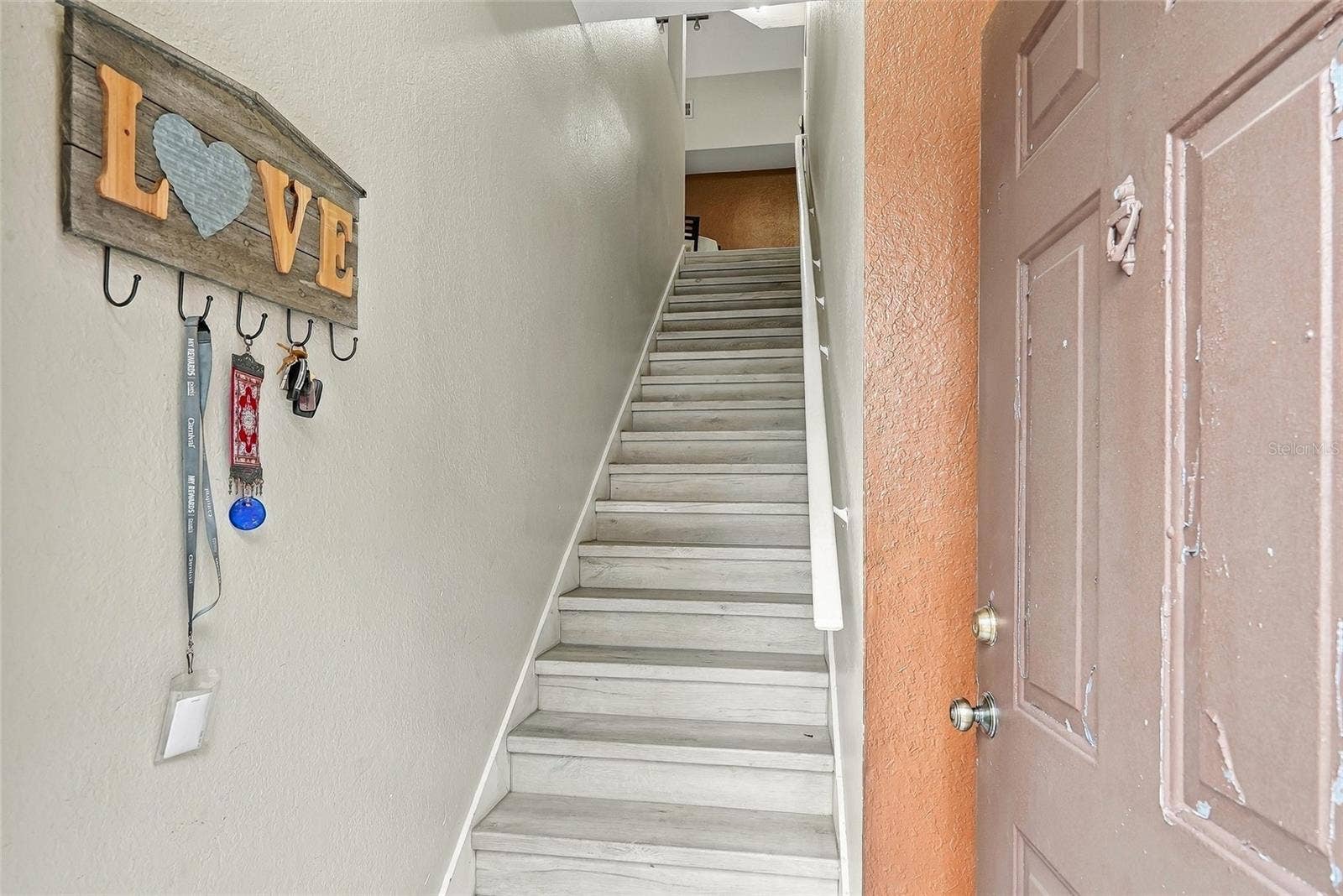 9746 LAKE CHASE ISLAND WAY, Tampa, FL 33626