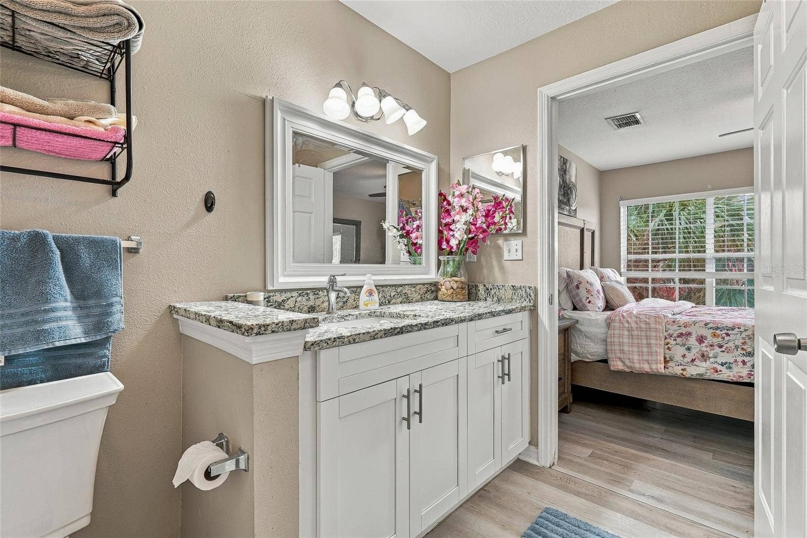 9746 LAKE CHASE ISLAND WAY, Tampa, FL 33626