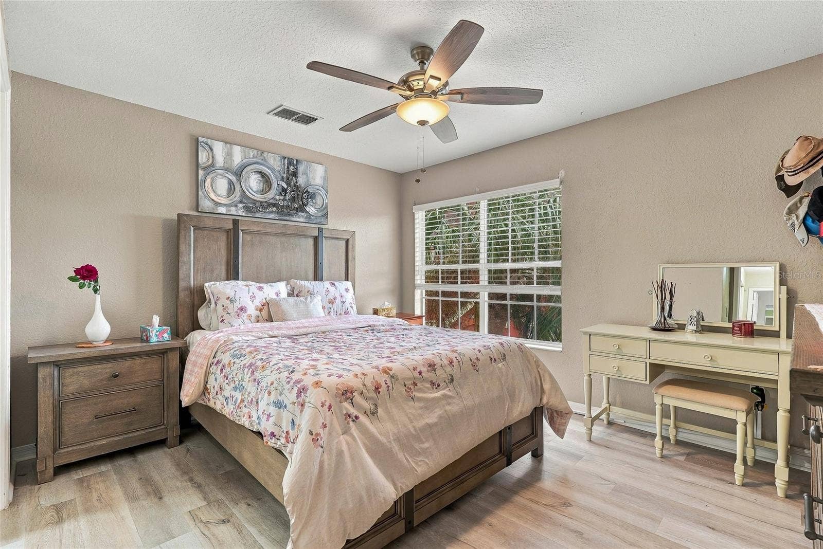 9746 LAKE CHASE ISLAND WAY, Tampa, FL 33626