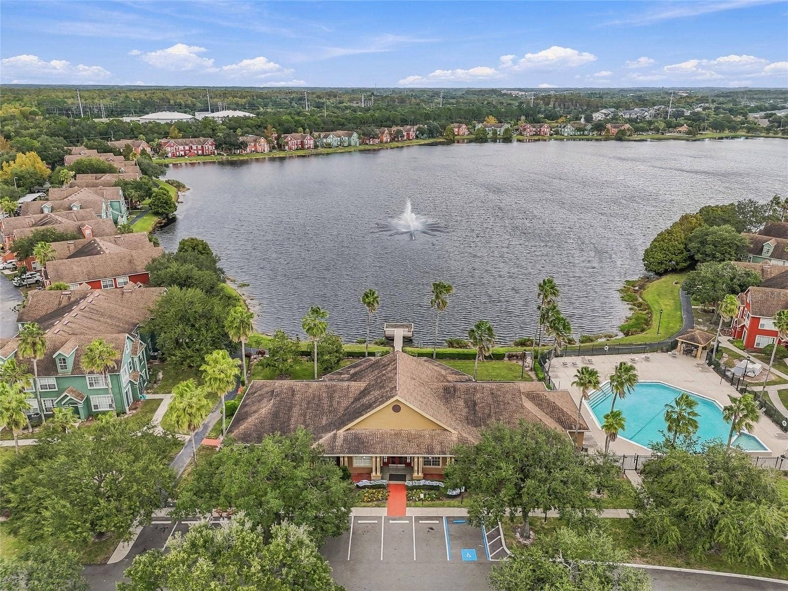 9746 LAKE CHASE ISLAND WAY, Tampa, FL 33626